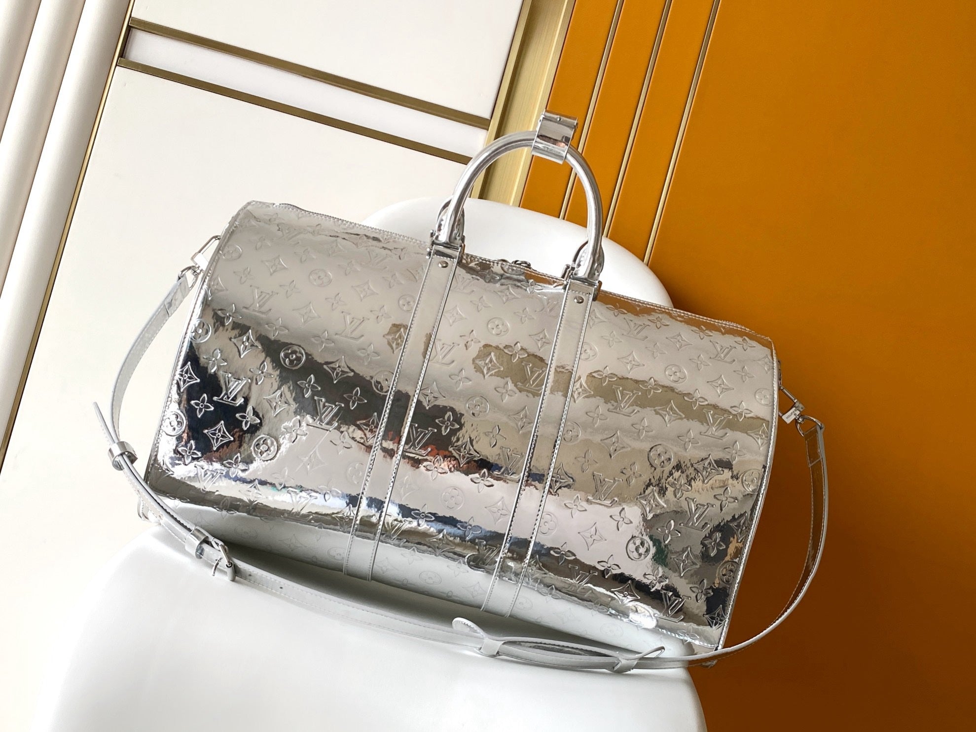 LV Keepall Bandoulière 50
