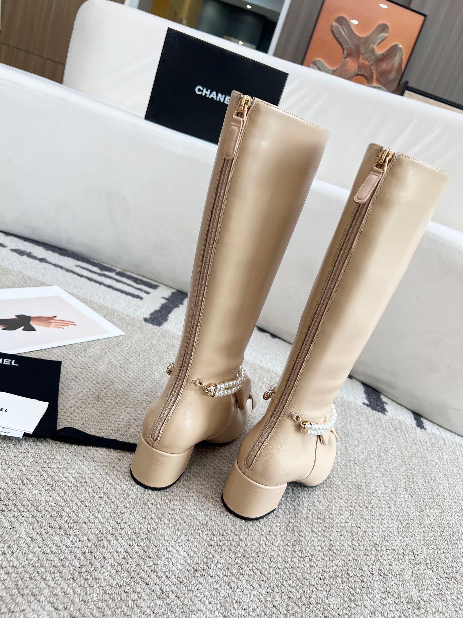 Chanel S24 Uzun Deri Botlar - Glimmer of Luxury