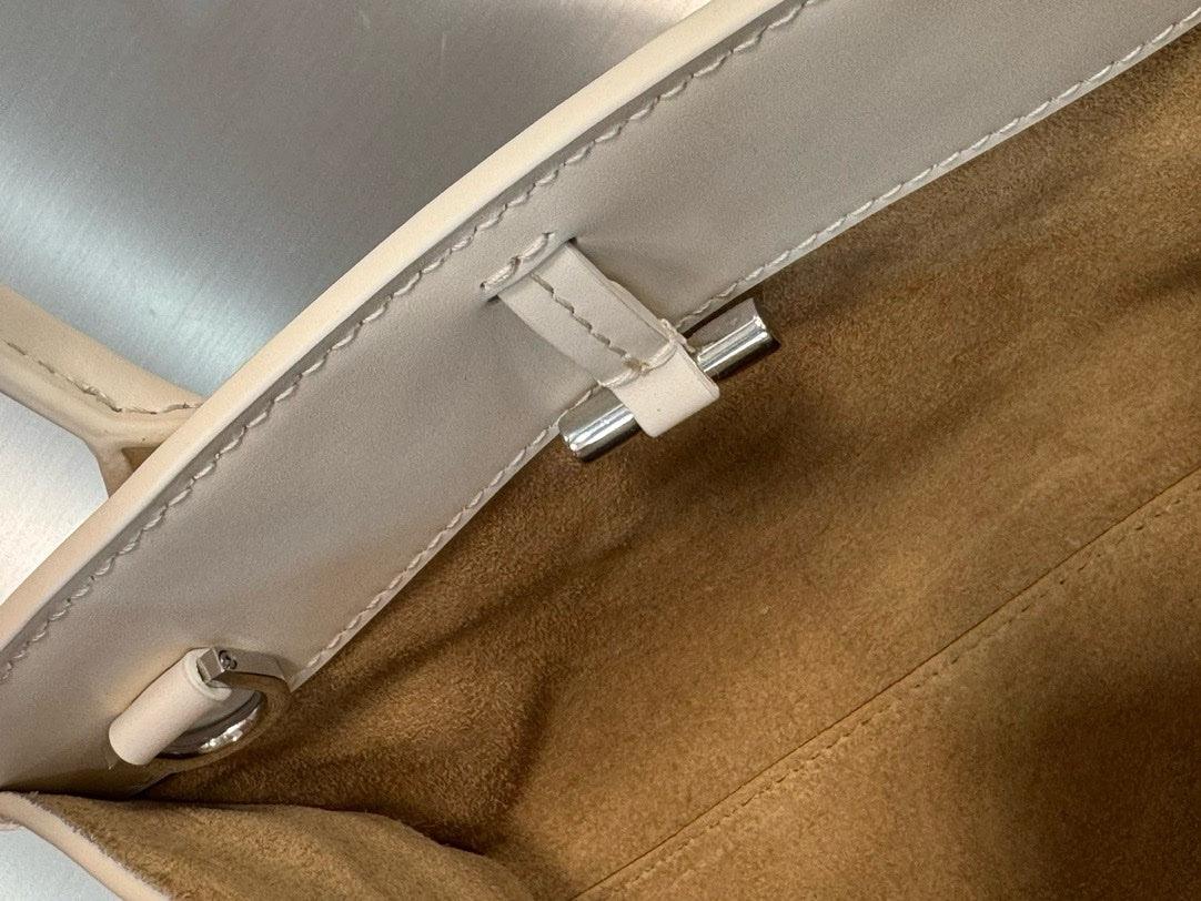 The Row Soft Margaux 15 Deri Çanta - Glimmer of Luxury