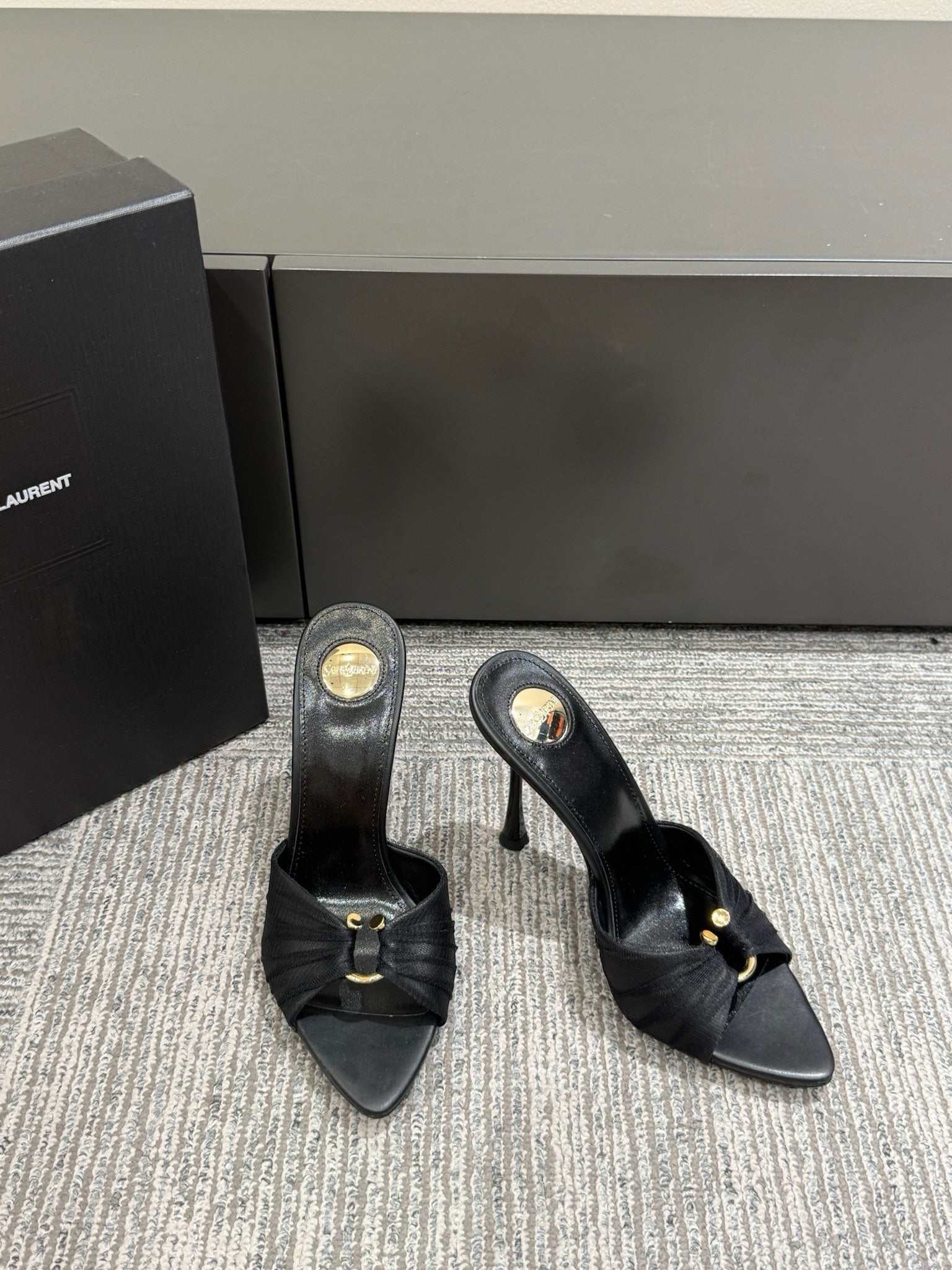 Saint Laurent Babylone Leather Slippers