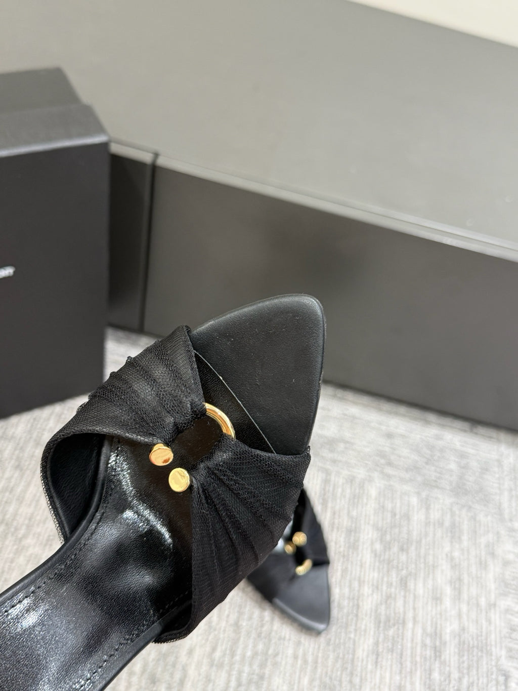 Saint Laurent Babylone Deri Terlikler