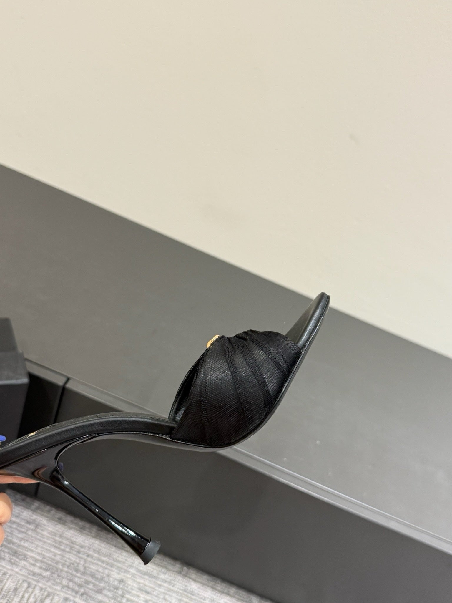 Saint Laurent Babylone Leather Slippers