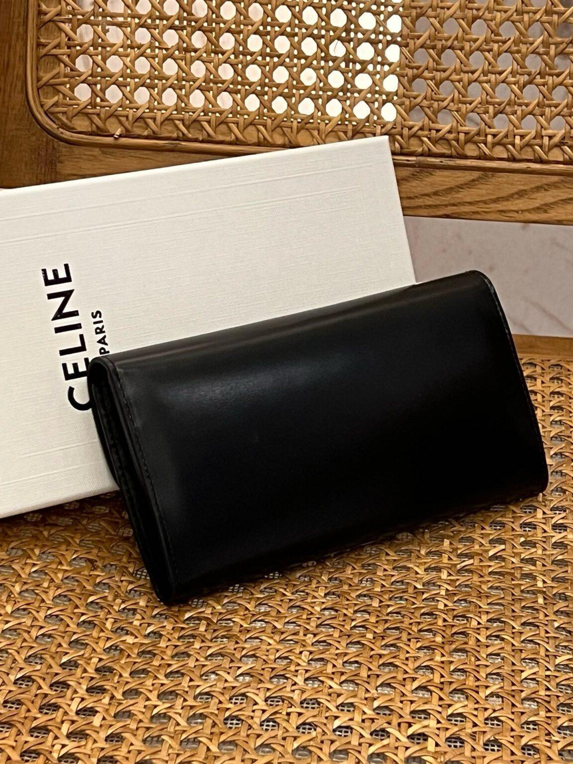 Celine Triomphe Parlak dana derisis büyük cüzdan - Glimmer of Luxury