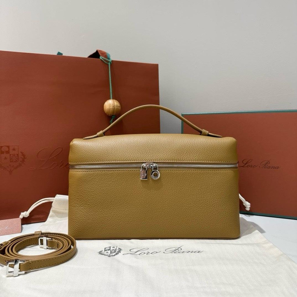 Loro Piana Ekstra Cep L19 Debriyaj El Çantası - Glimmer of Luxury