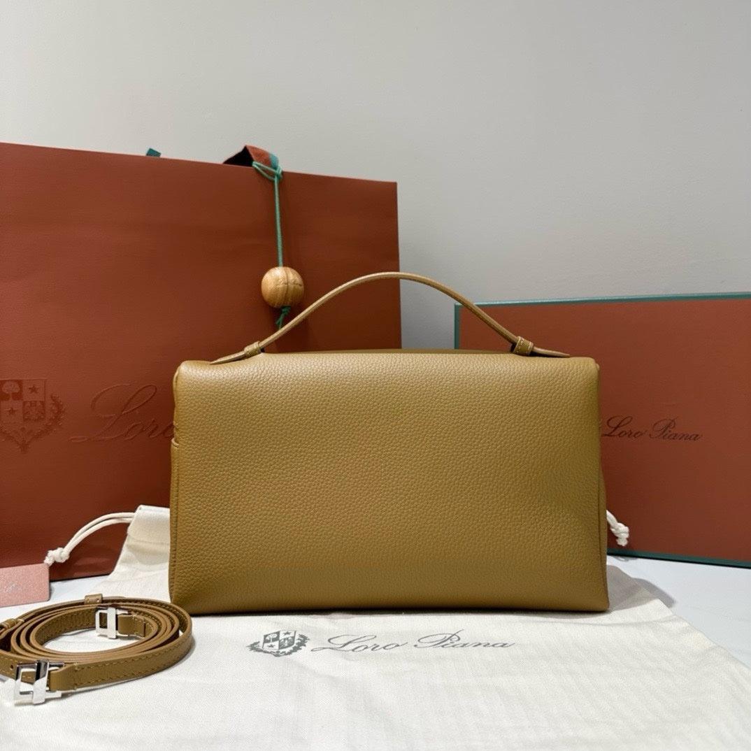 Loro Piana Ekstra Cep L19 Debriyaj El Çantası - Glimmer of Luxury