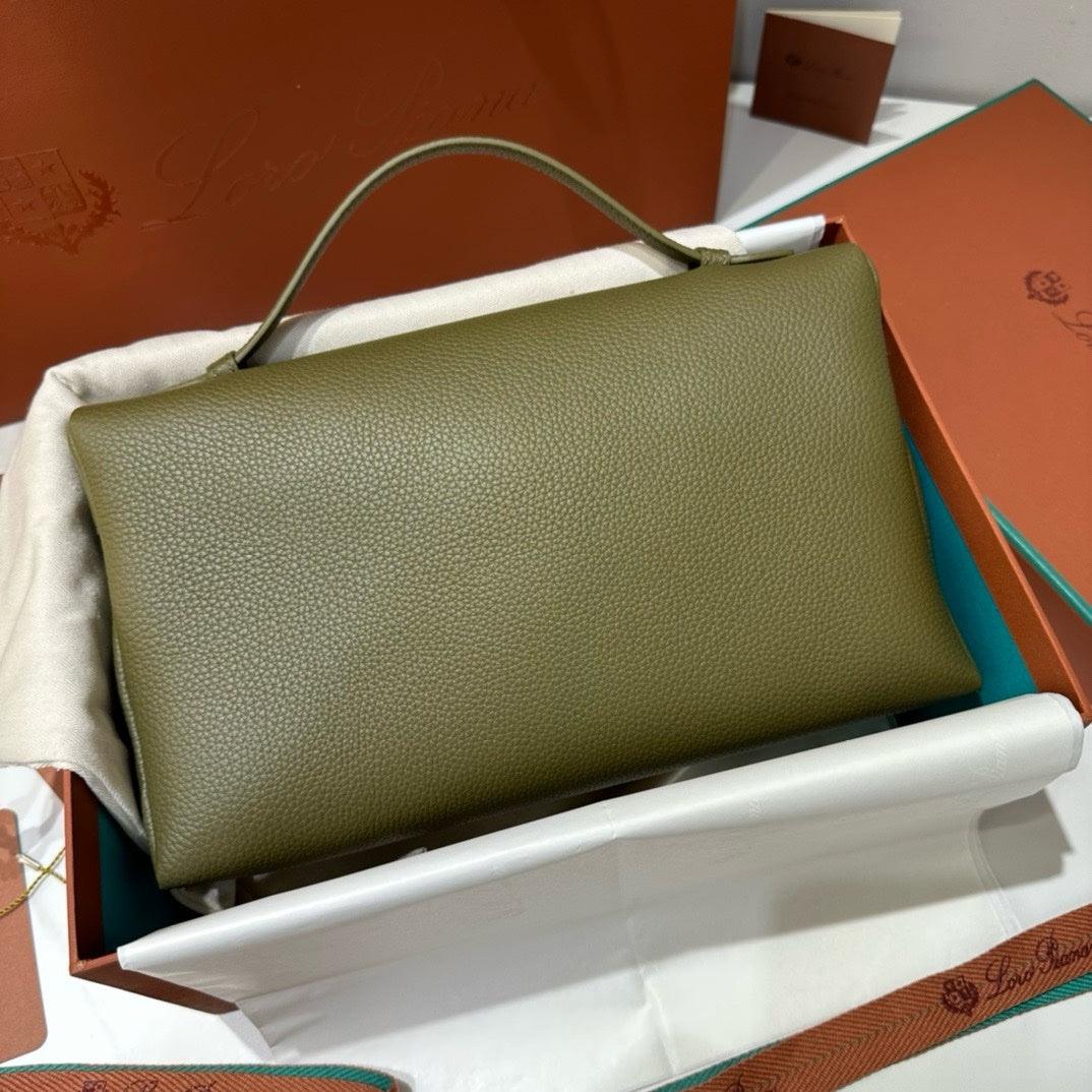Loro Piana Ekstra cepli L27 Serisi El Çantası - Glimmer of Luxury
