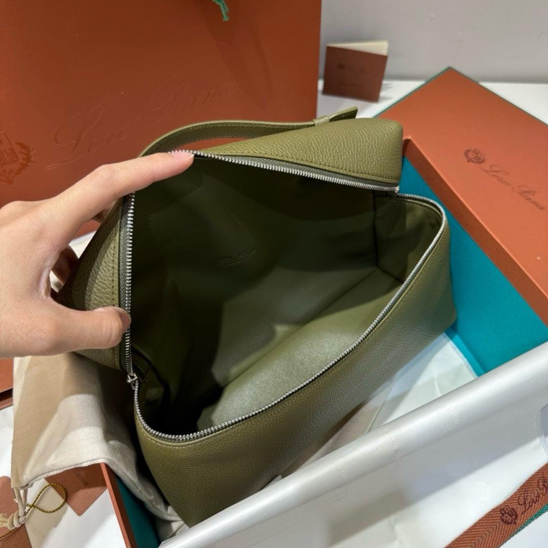 Loro Piana Ekstra cepli L27 Serisi El Çantası - Glimmer of Luxury