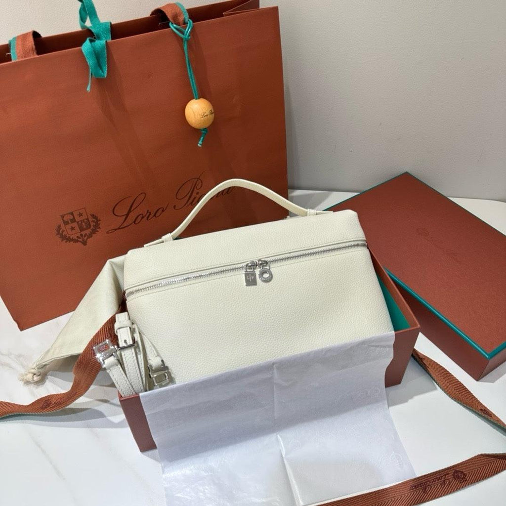 Loro Piana Ekstra Cepli L27 Serisi El Çantası - Glimmer of Luxury