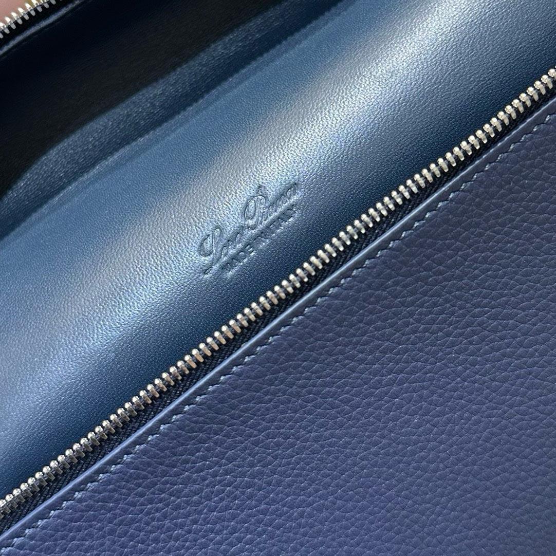 Loro Piana Ekstra Cepli L27 Serisi El Çantası - Glimmer of Luxury