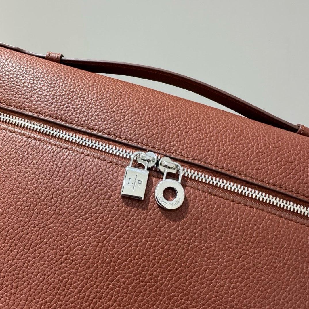 Loro Piana Ekstra Cepli L27 Serisi El Çantası - Glimmer of Luxury