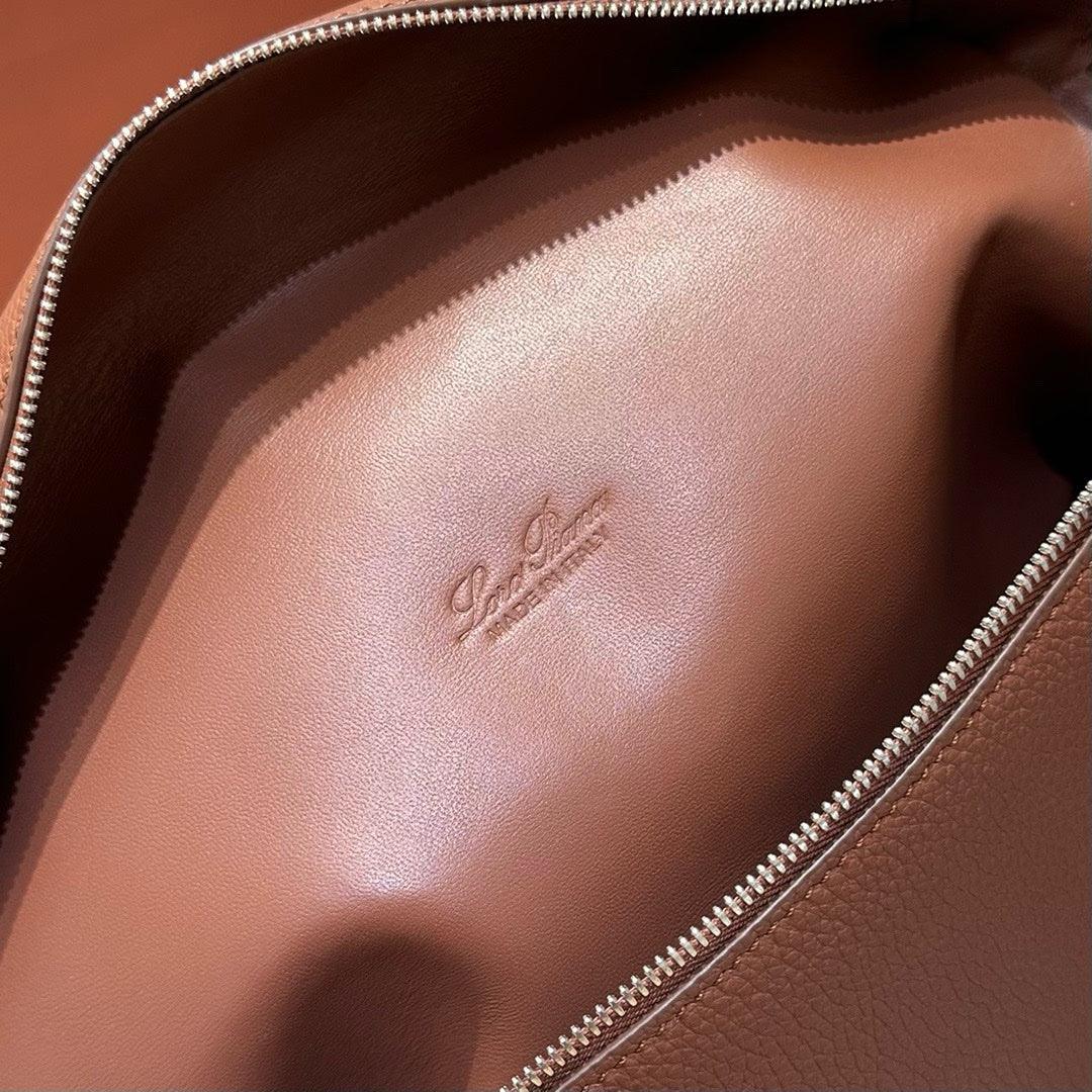 Loro Piana Ekstra Cepli L27 Serisi El Çantası - Glimmer of Luxury