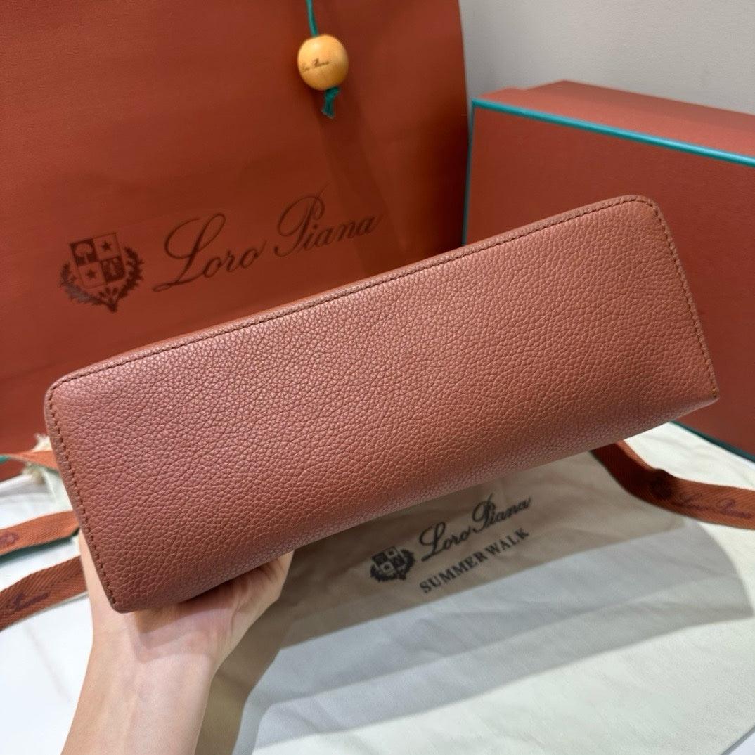 Loro Piana Ekstra Cepli L27 Serisi El Çantası - Glimmer of Luxury