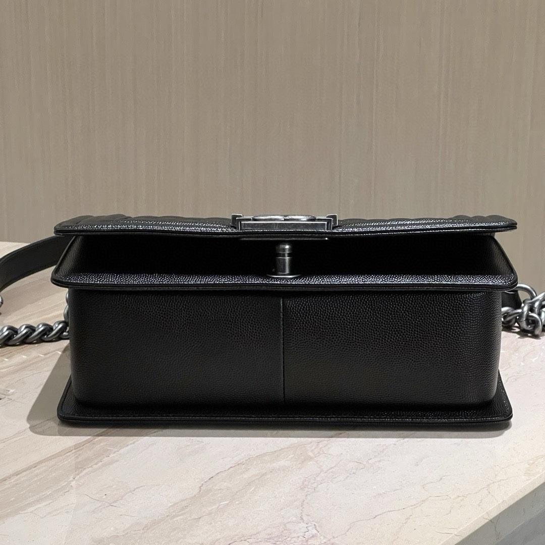 Chanel Leboy Havyar Deri Çanta 25cm - Glimmer of Luxury