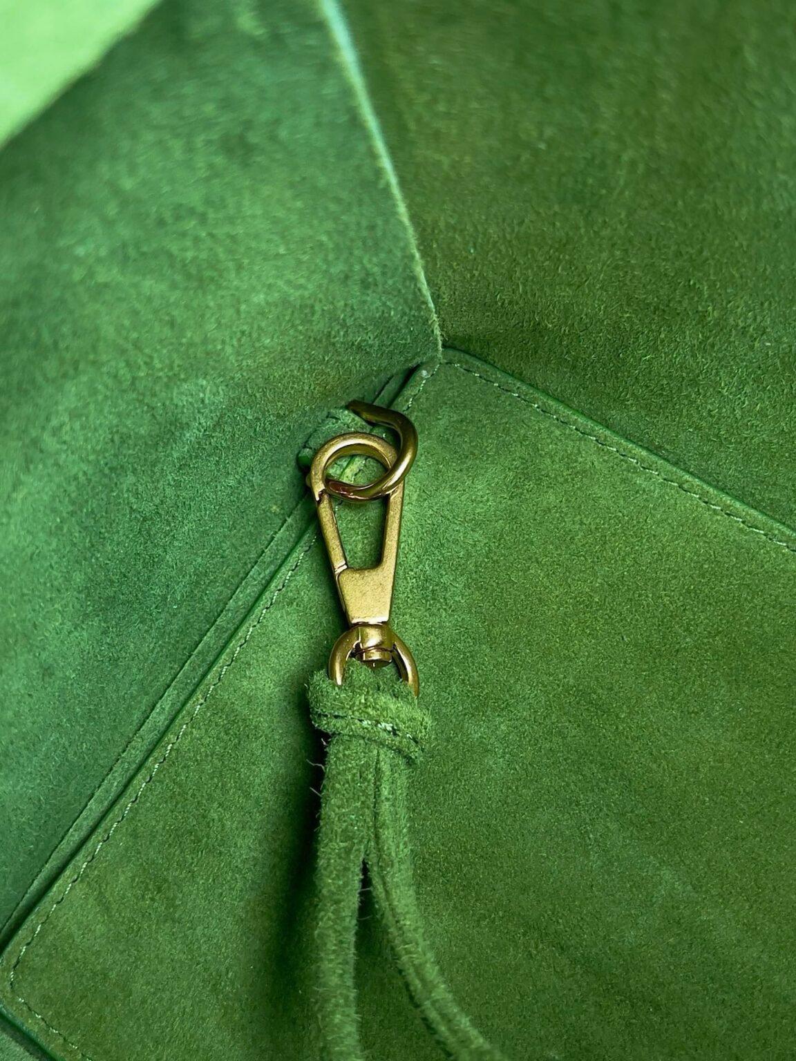 Bottega Veneta Ekstra Büyük Dikdörtgen Tote Çanta - Glimmer of Luxury