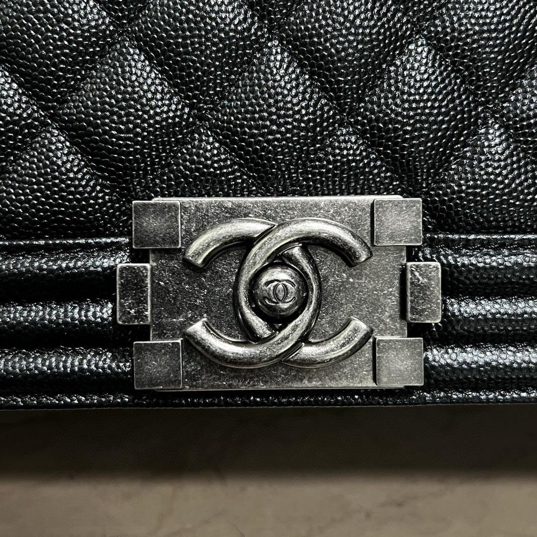 Chanel Leboy Havyar Deri Çanta 25cm - Glimmer of Luxury