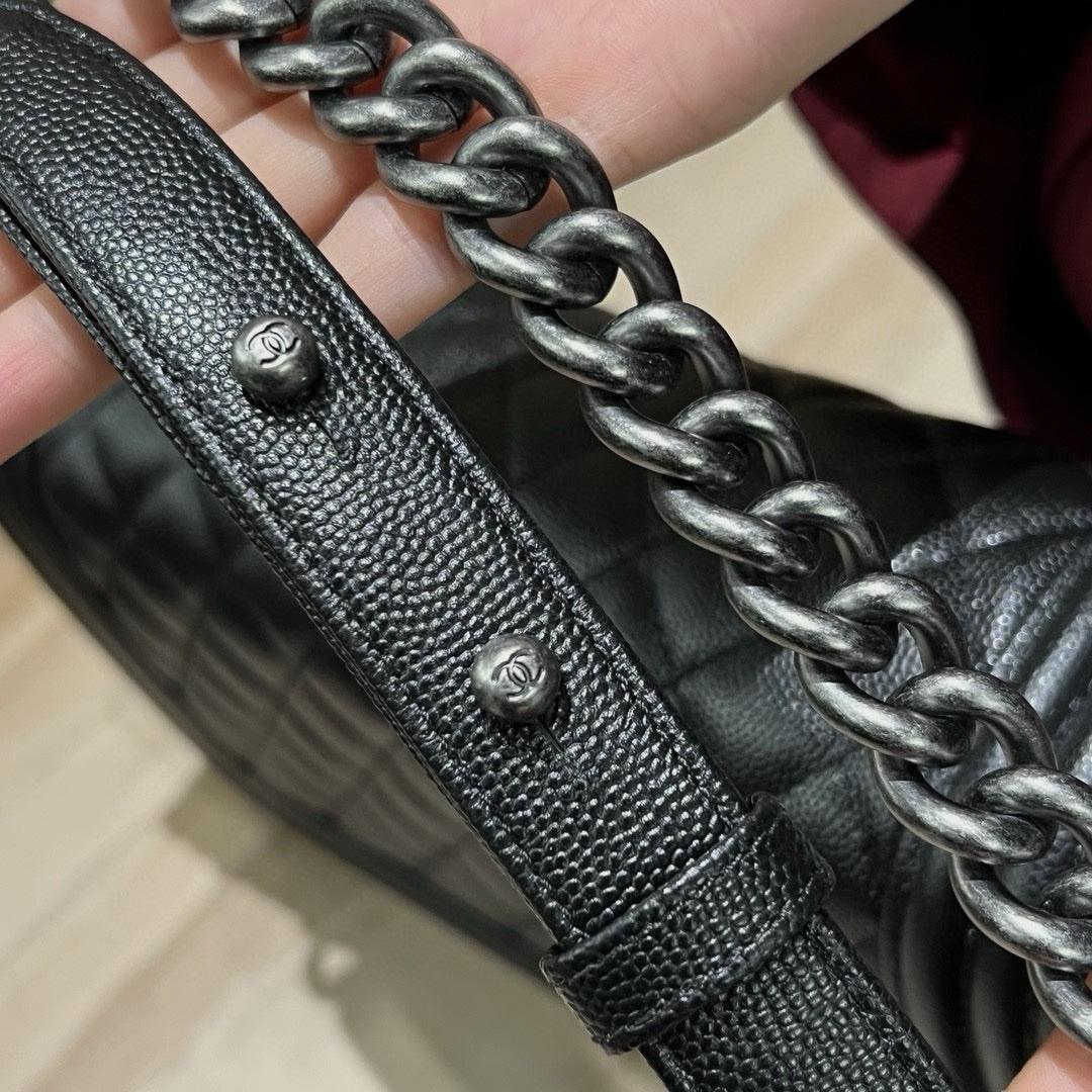 Chanel Leboy Havyar Deri Çanta 25cm - Glimmer of Luxury