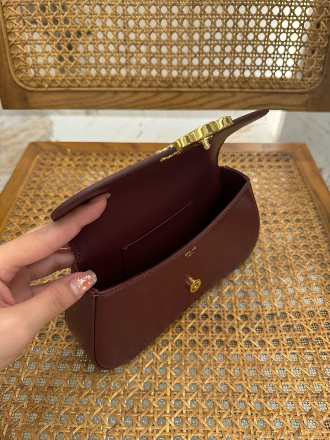 Celine Triomphe Claude Çanta - Glimmer of Luxury