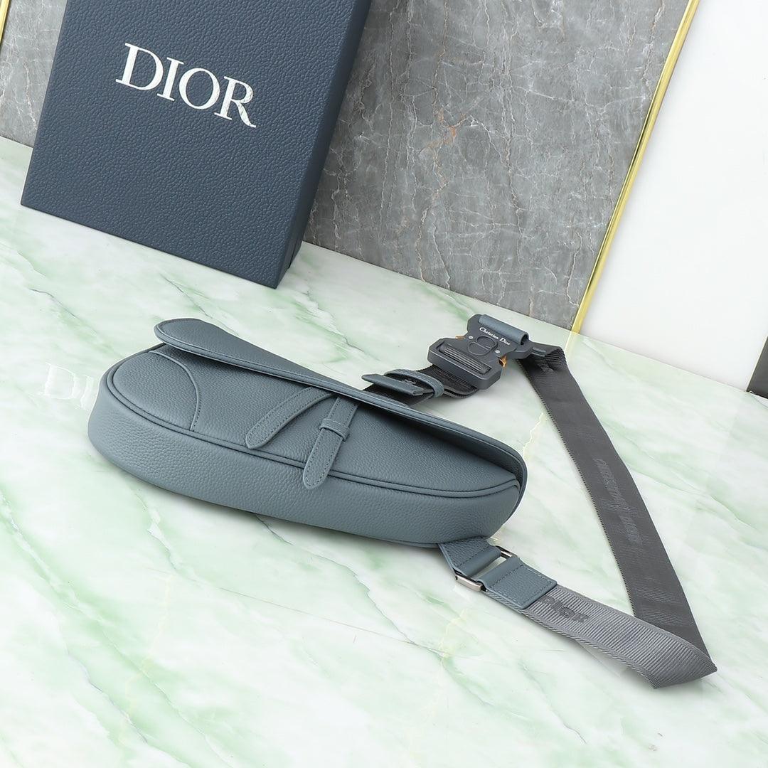 Dior Counter Sığır Derisi Eyer Çanta - Glimmer of Luxury