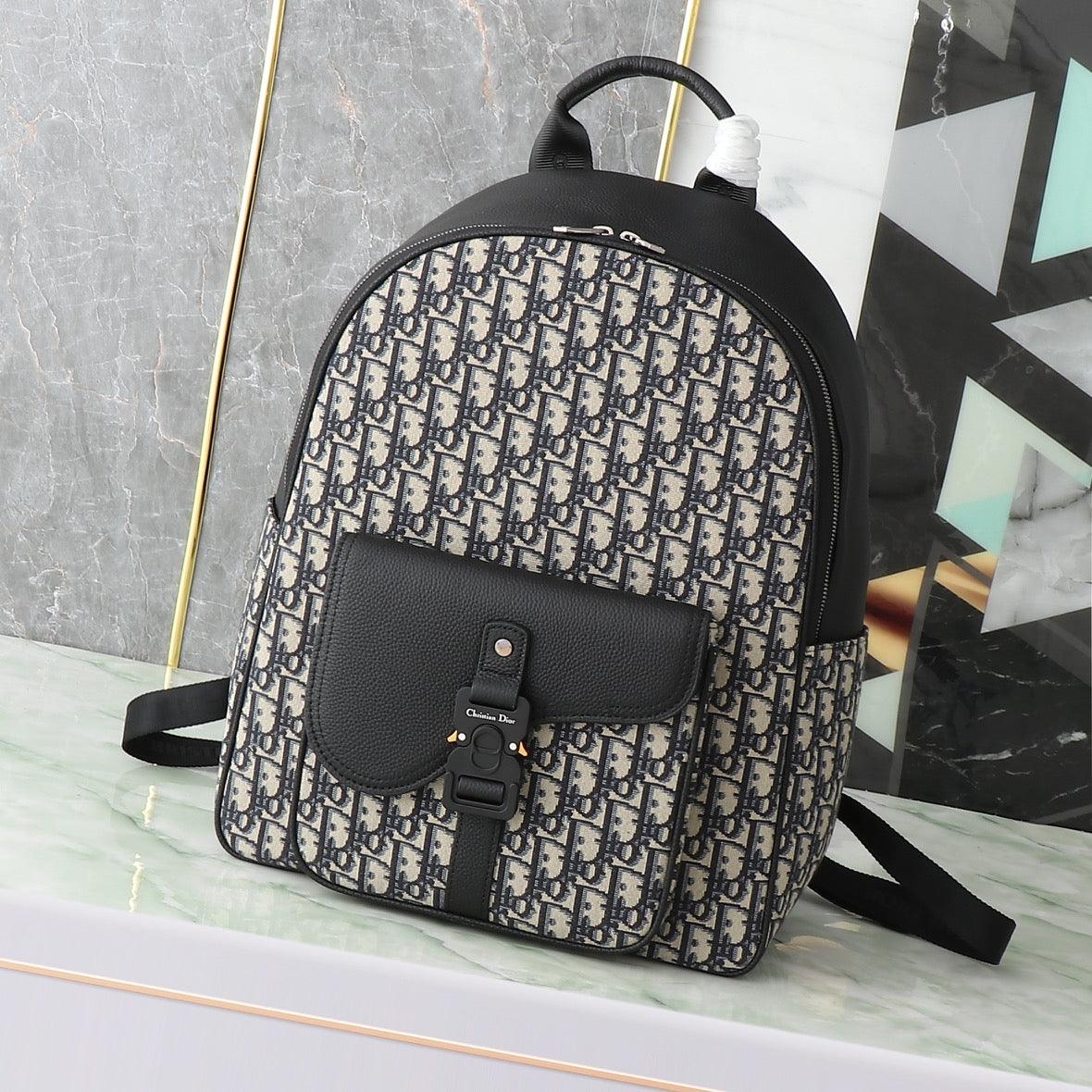 Dior Counter Dana Derisi Erkek Sırt Çantası - Glimmer of Luxury