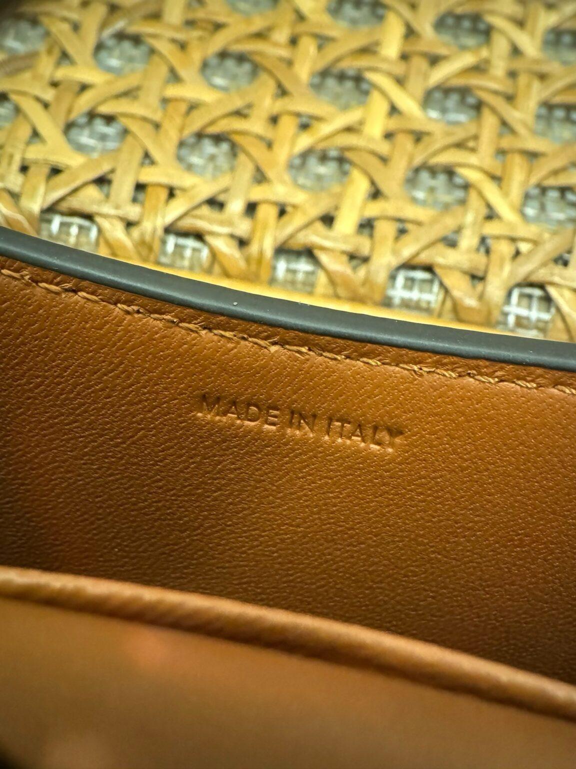 Celine Triomphe Claude Monogram Kanvas Çanta - Glimmer of Luxury