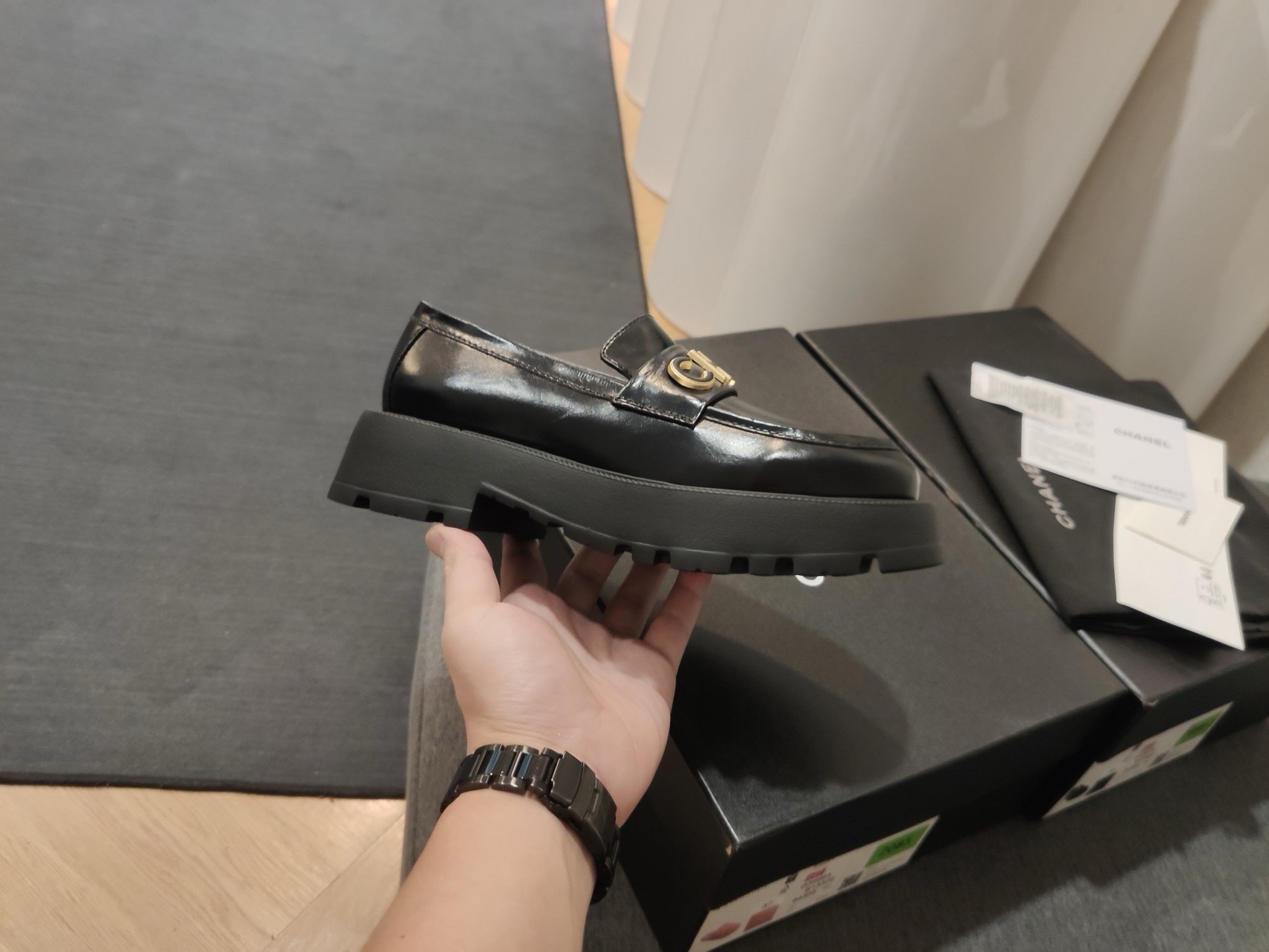 Chanel S24 CC Makosenler Parlak Siyah Kuzu Derisi Ayakkabı - Glimmer of Luxury