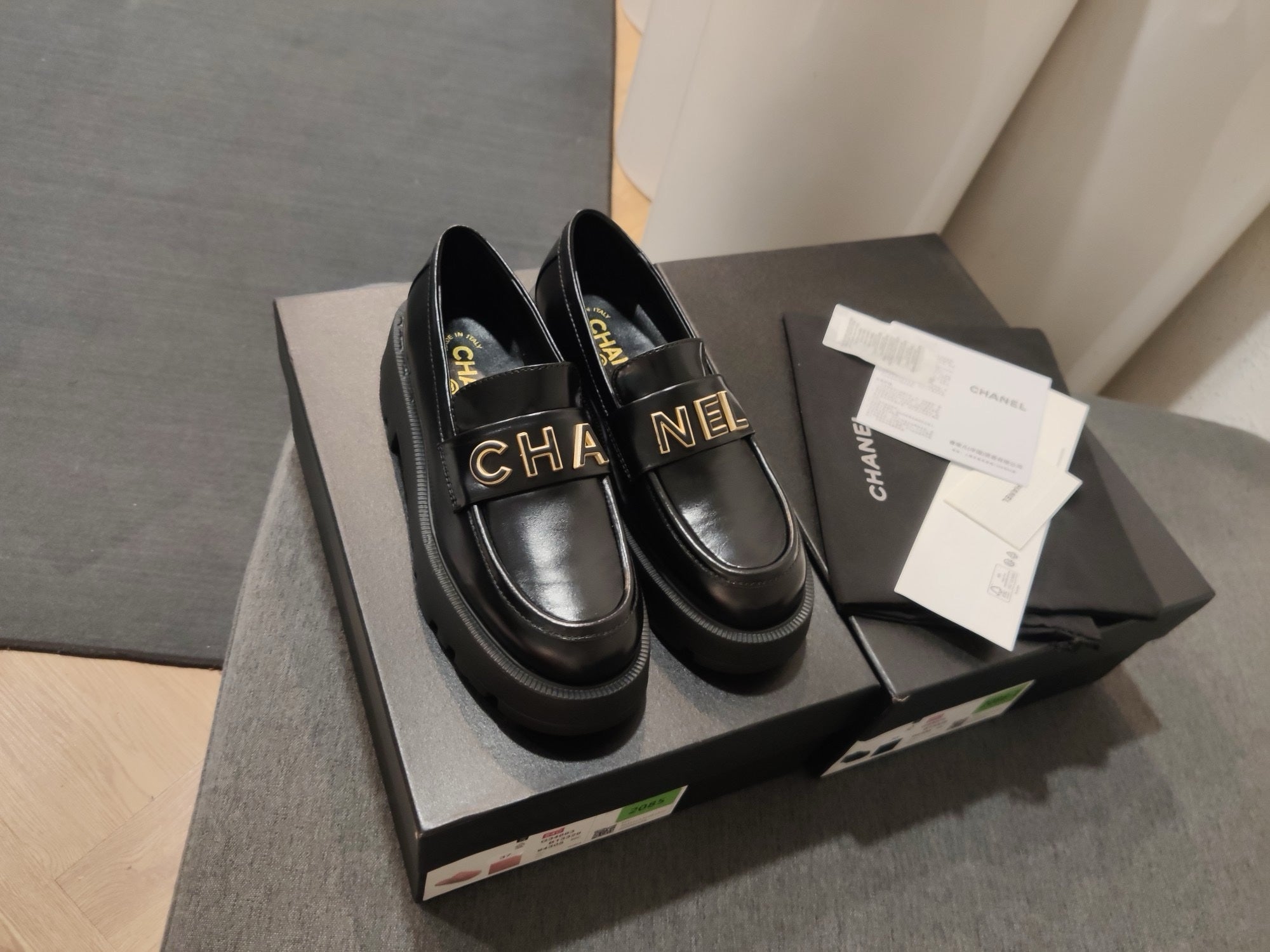 Chanel S24 CC Makosenler Parlak Siyah Kuzu Derisi Ayakkabı - Glimmer of Luxury