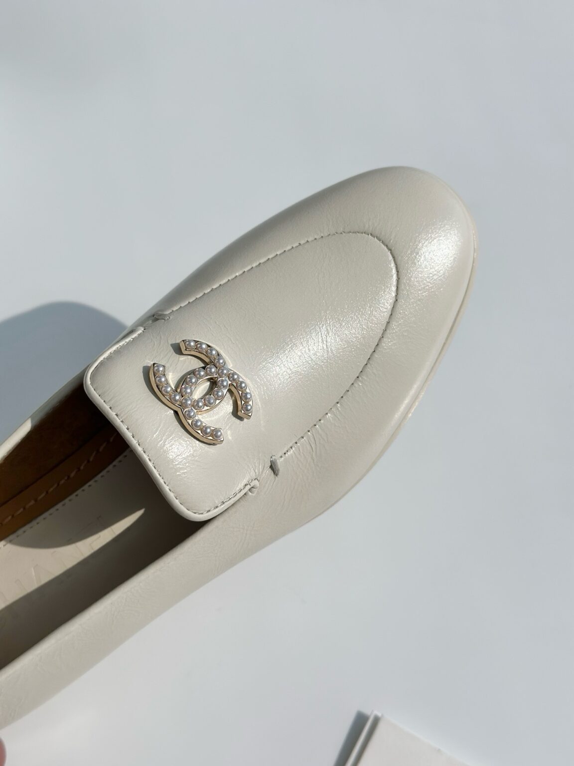 Chanel Topuksuz Ayakkabılar - Glimmer of Luxury