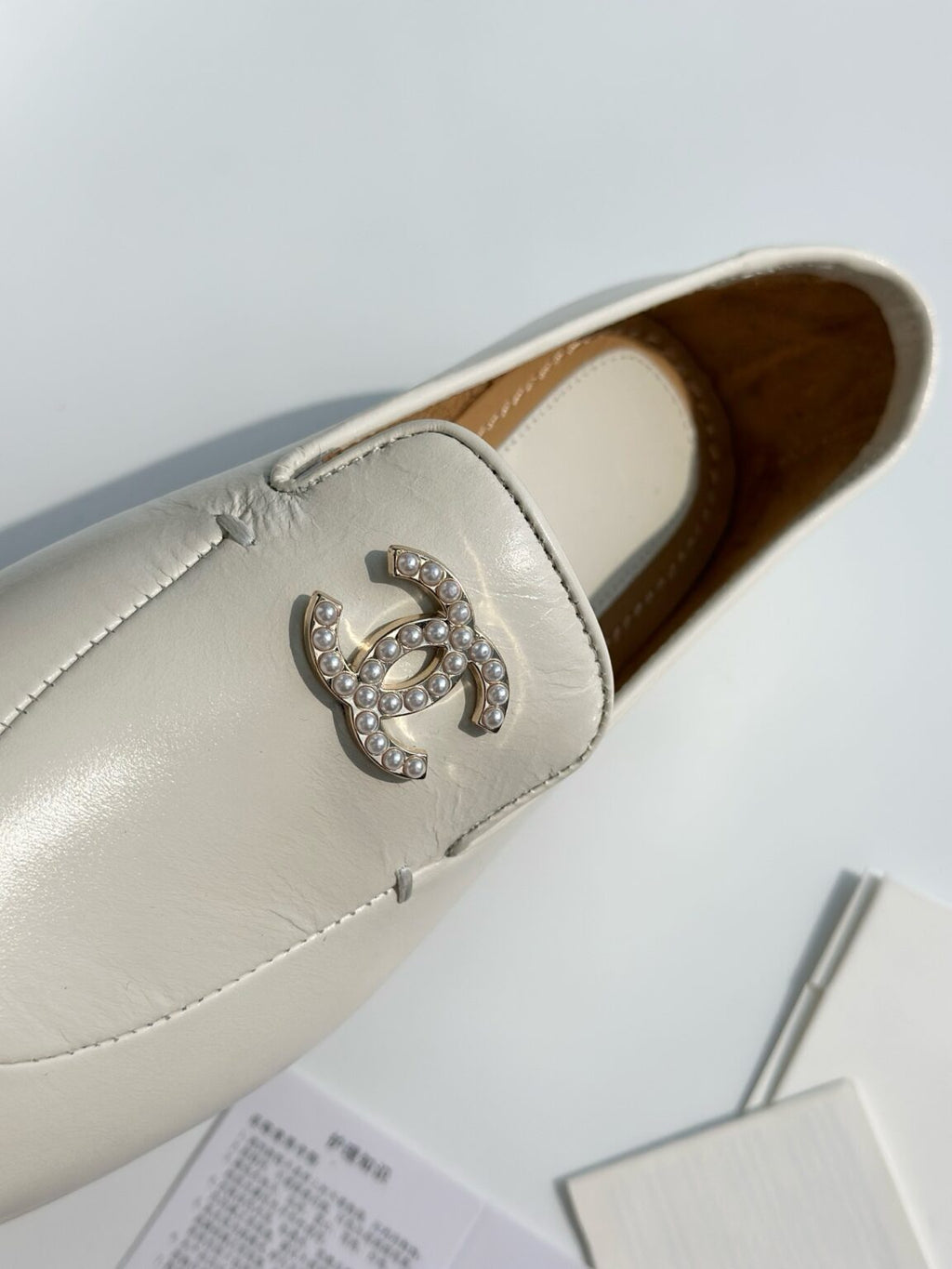 Chanel Topuksuz Ayakkabılar - Glimmer of Luxury