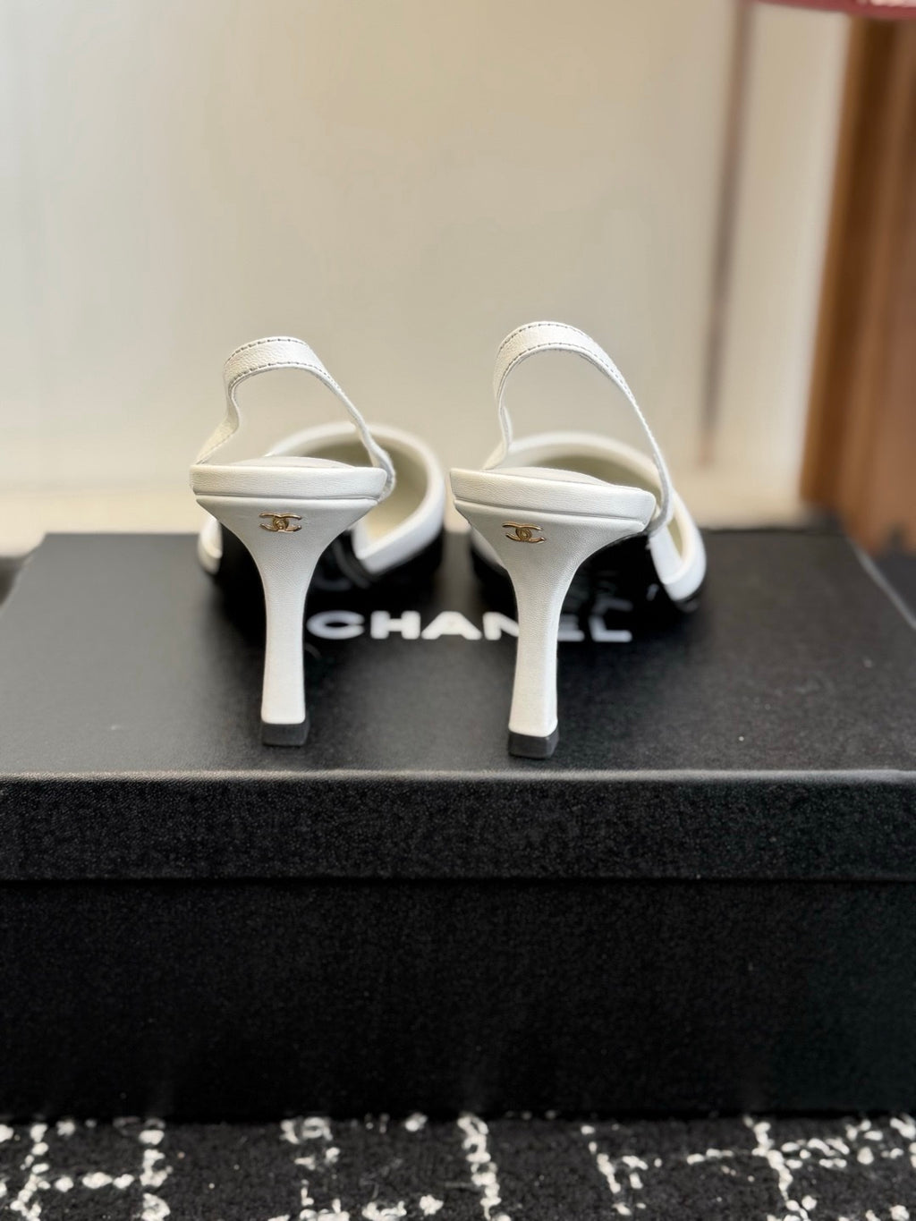 Chanel S26 Kuzu ve Dana Derisi Arkadan Bantlı Ayakkabılar