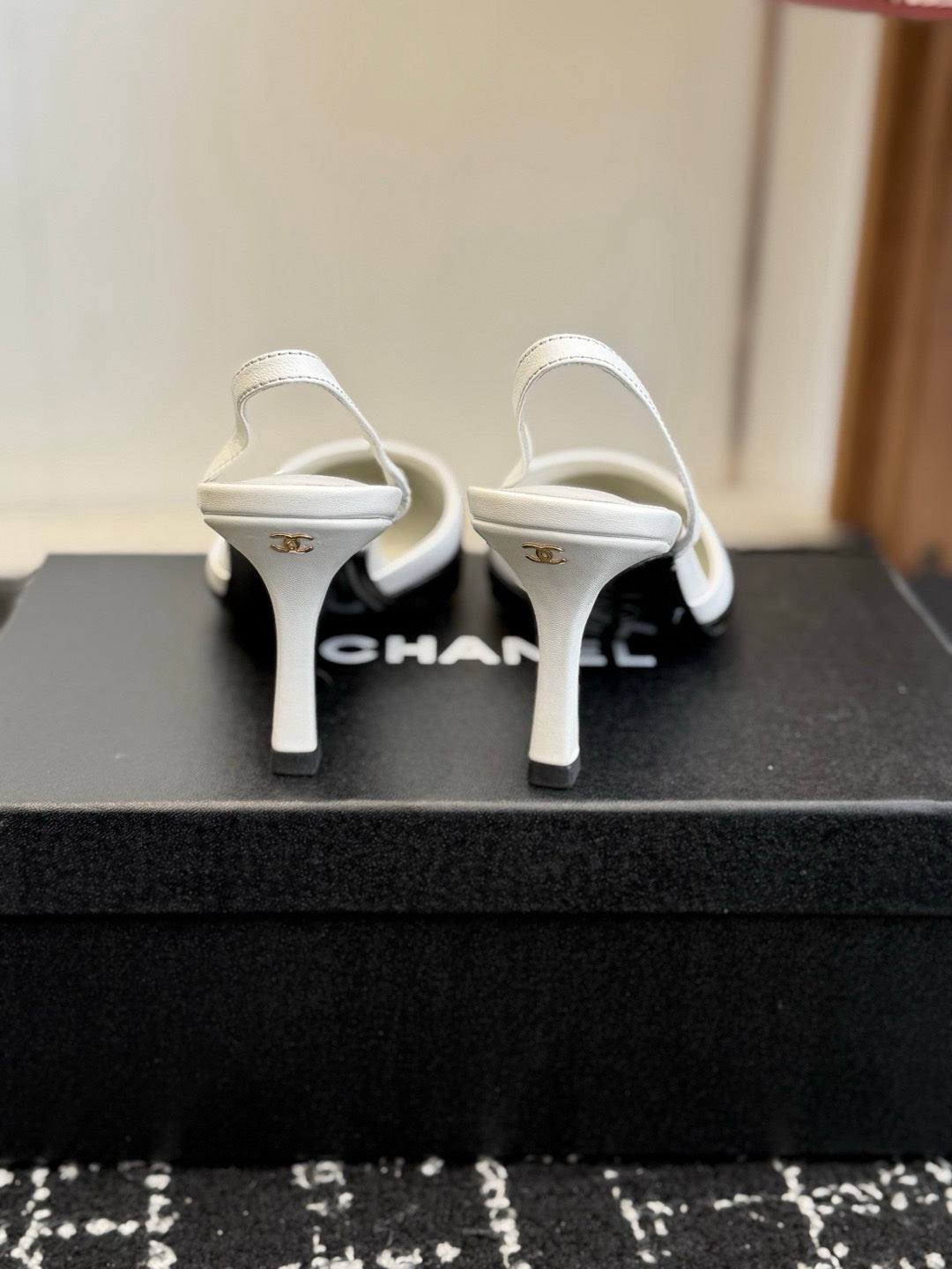 Chanel S26 Kuzu ve Dana Derisi Arkadan Bantlı Ayakkabılar
