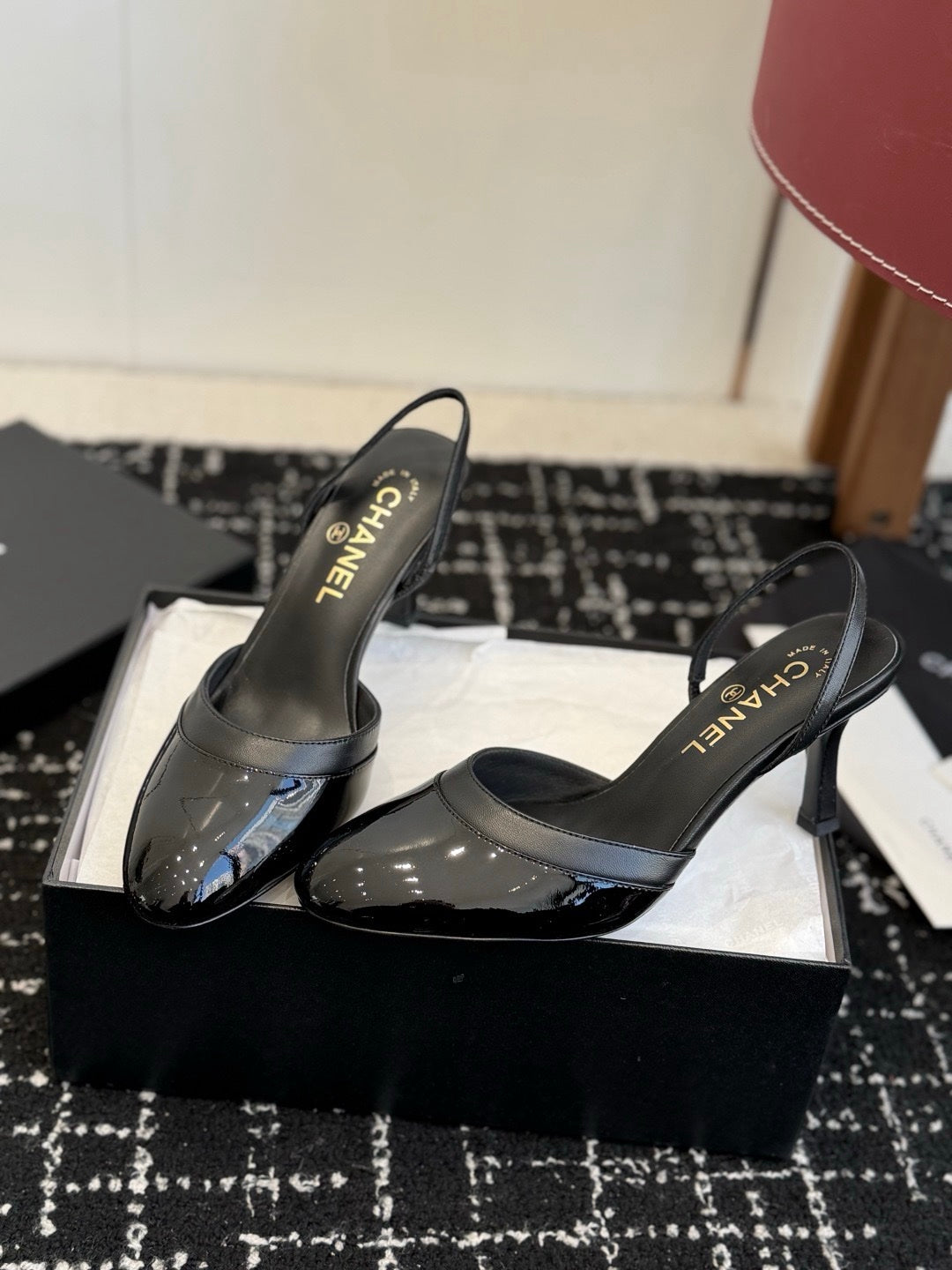 Chanel S26 Kuzu ve Dana Derisi Arkadan Bantlı Ayakkabılar