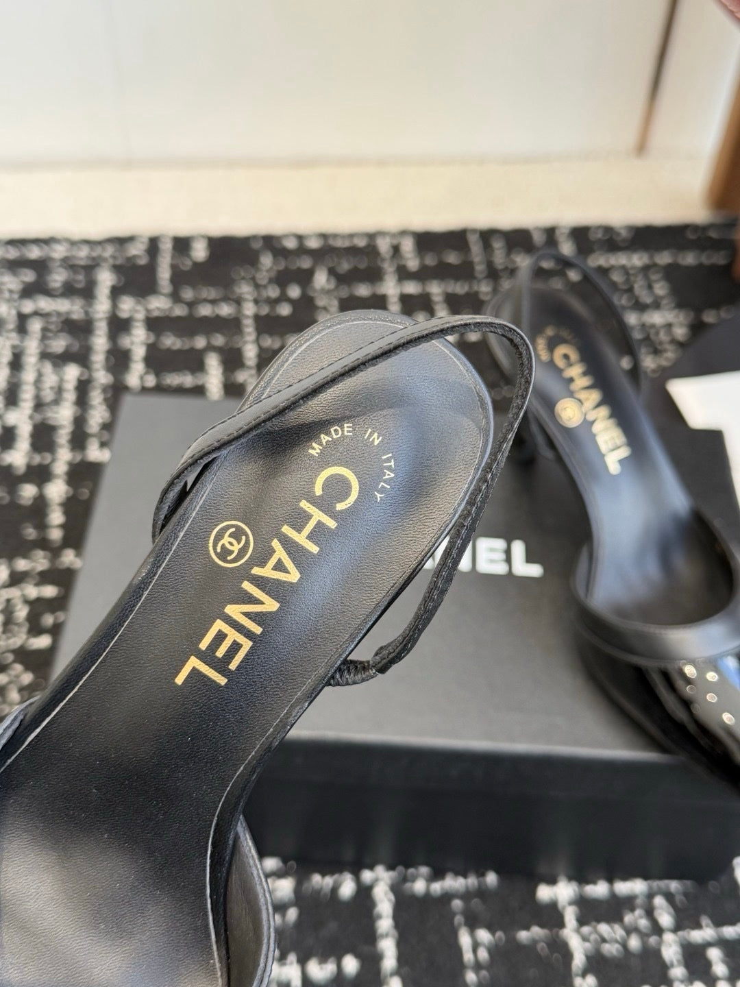 Chanel S26 Kuzu ve Dana Derisi Arkadan Bantlı Ayakkabılar