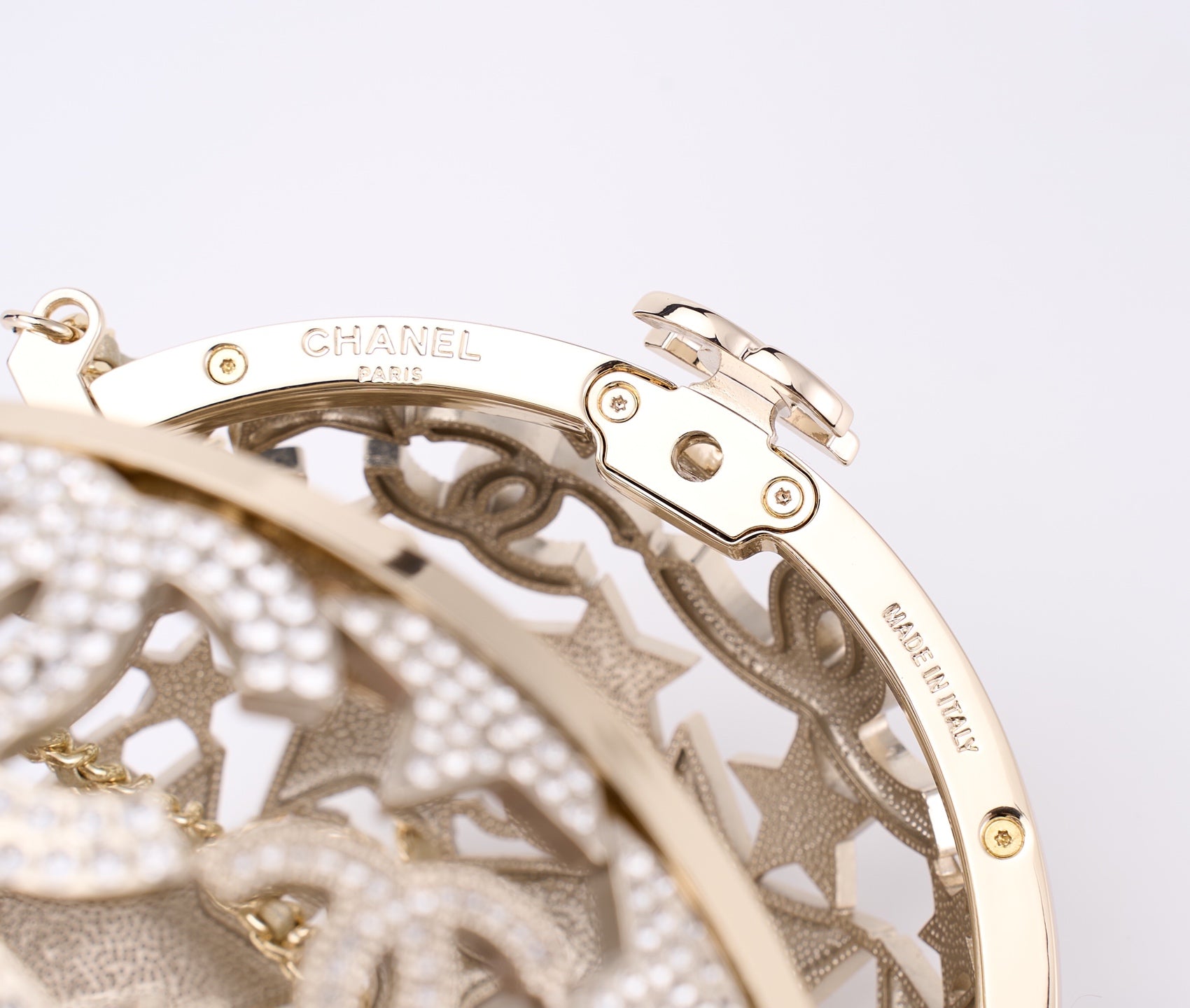 Chanel 25A Star Hollow Spherical Evening Bag