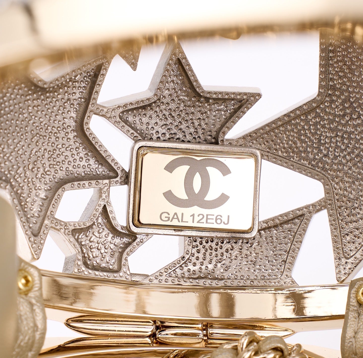 Chanel 25A حقيبة ليلية كروية فارغة من الداخل