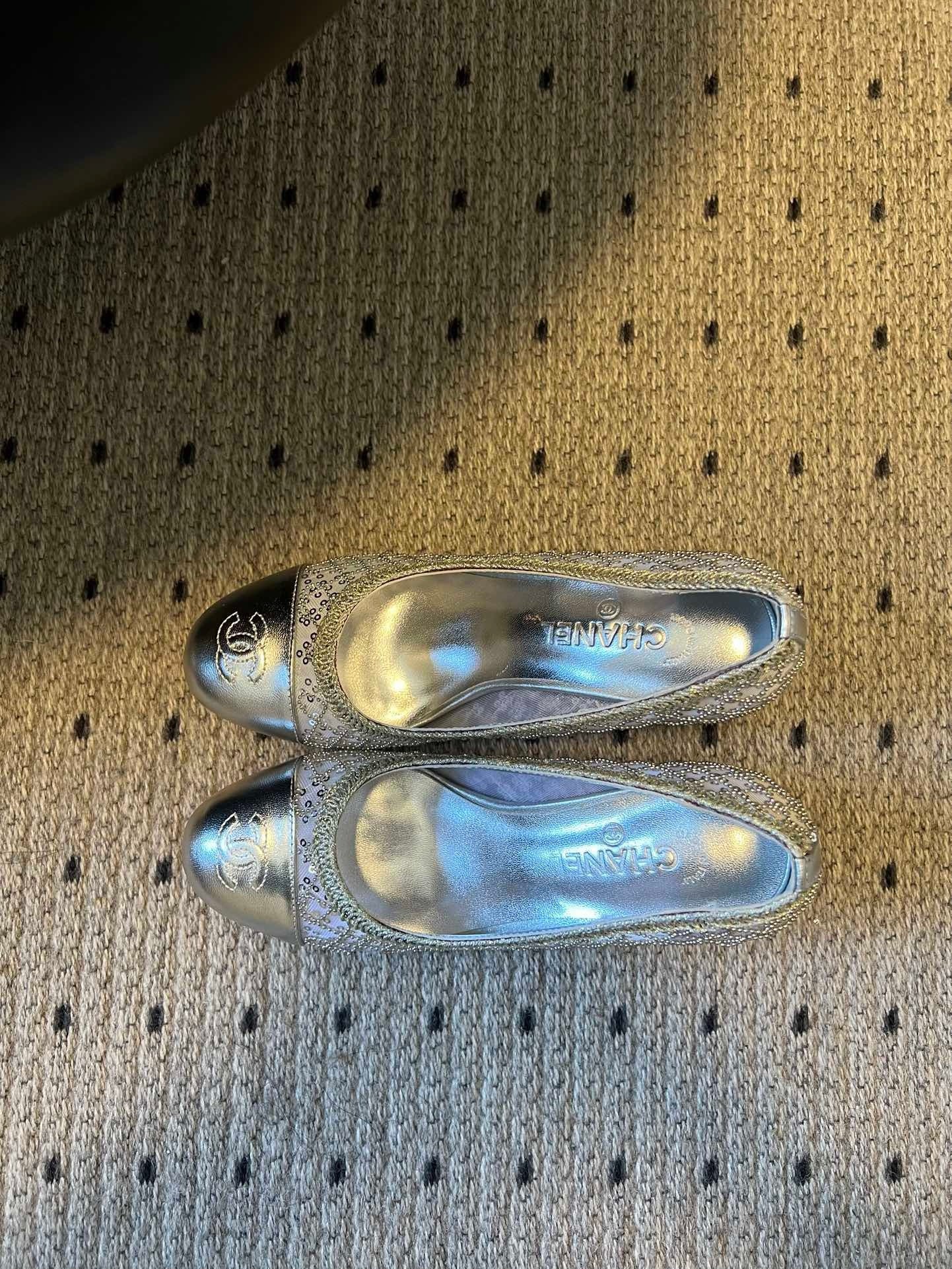 Chanel S26 Taş Süslemeli Babetler