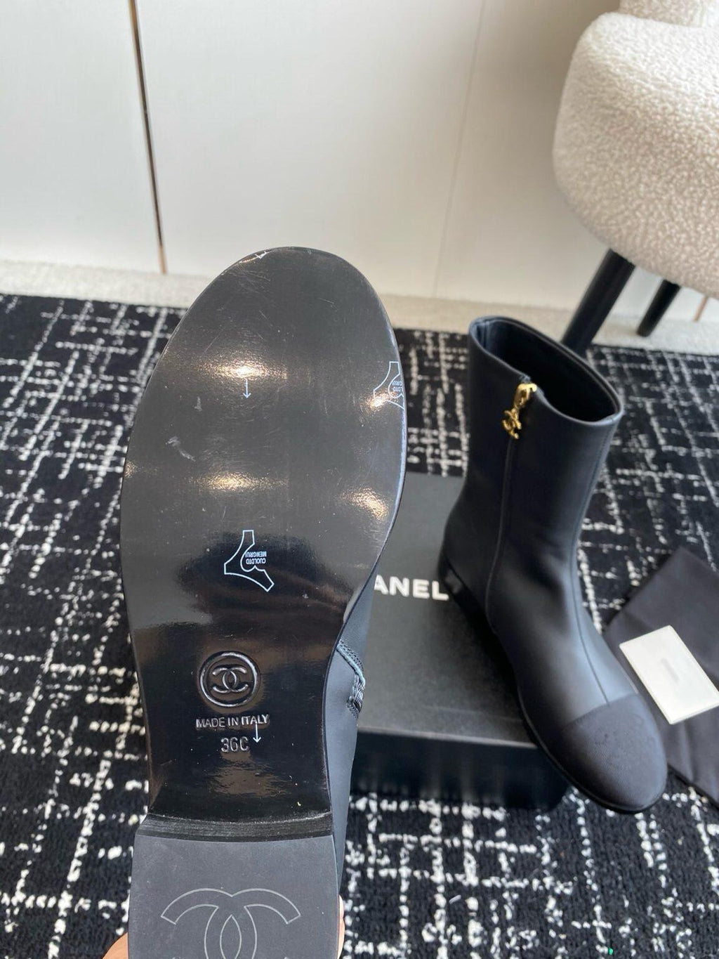 Chanel S24 Kısa Botlar - Glimmer of Luxury