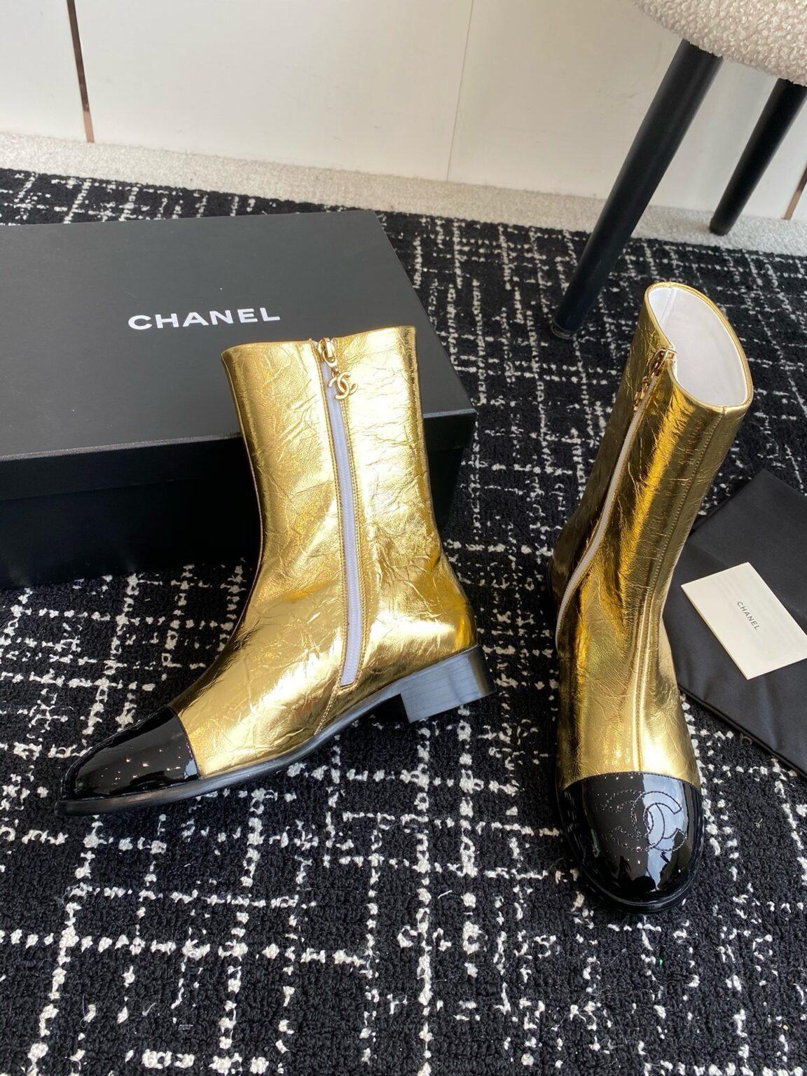 Chanel S24 Kısa Botlar - Glimmer of Luxury