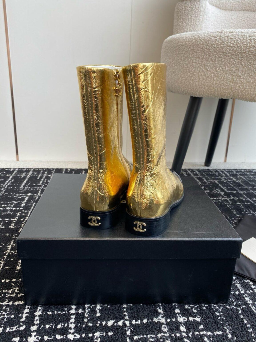 Chanel S24 Kısa Botlar - Glimmer of Luxury