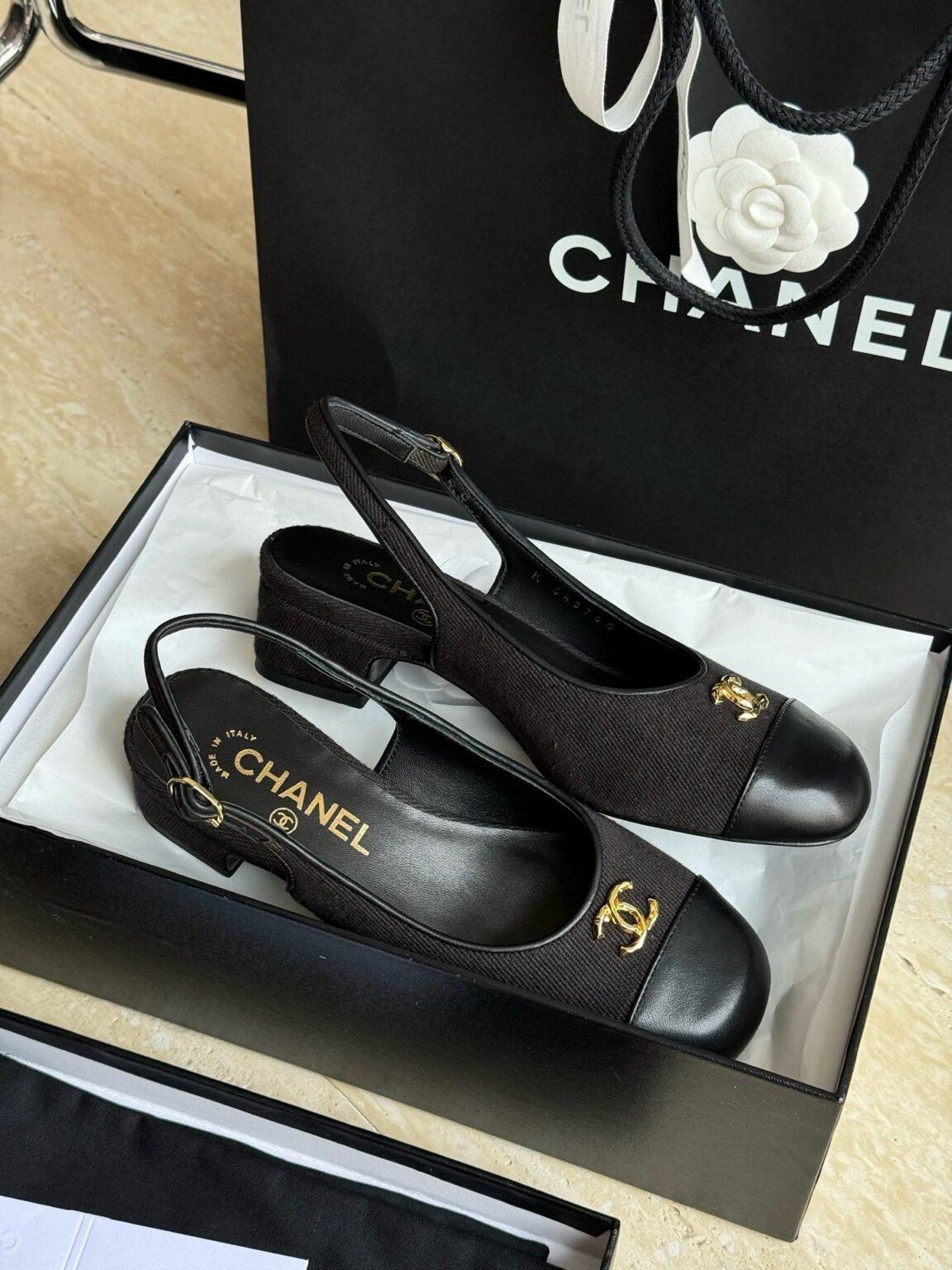 Chanel 2024 Yün ve Dana Derisi Arkadan Bağlamalı Ayakkabılar - Glimmer of Luxury