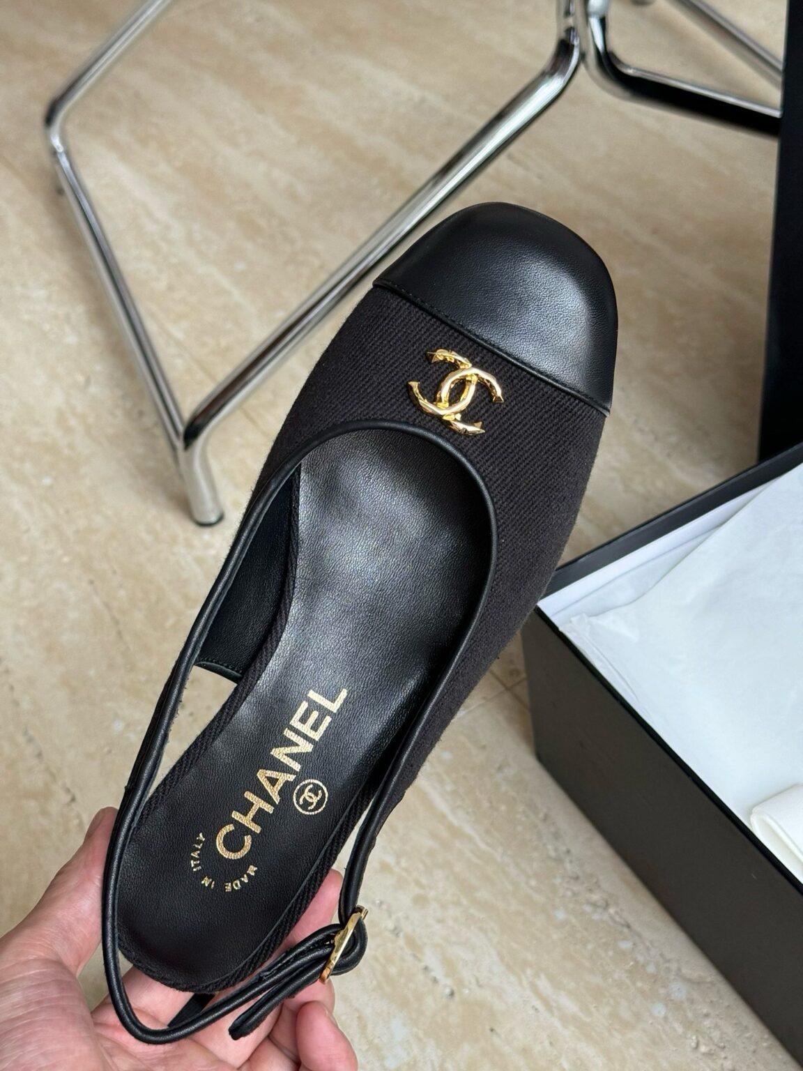 Chanel 2024 Yün ve Dana Derisi Arkadan Bağlamalı Ayakkabılar - Glimmer of Luxury