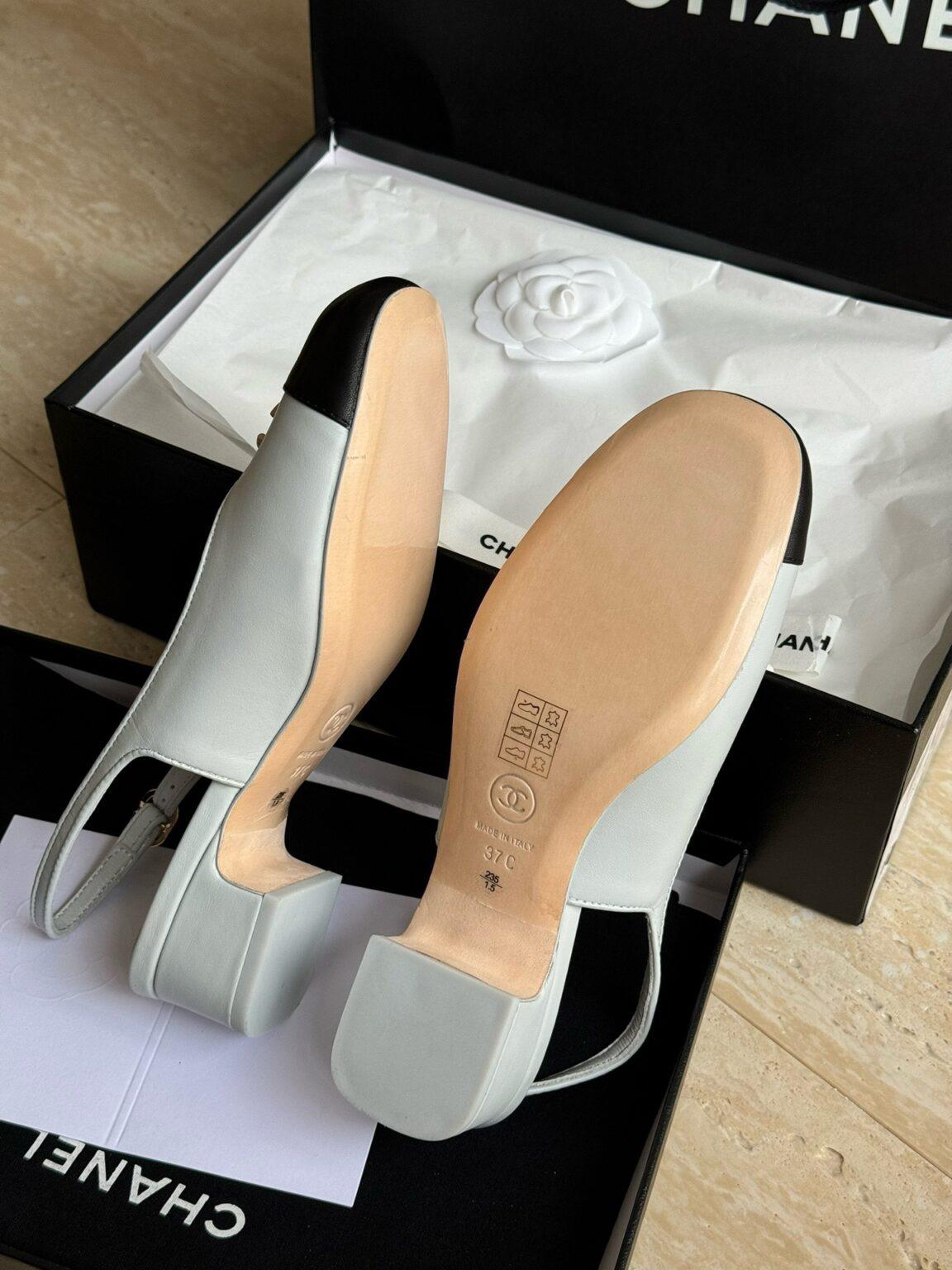 Chanel 2024 Yün ve Dana Derisi Arkadan Bağlamalı Ayakkabılar - Glimmer of Luxury