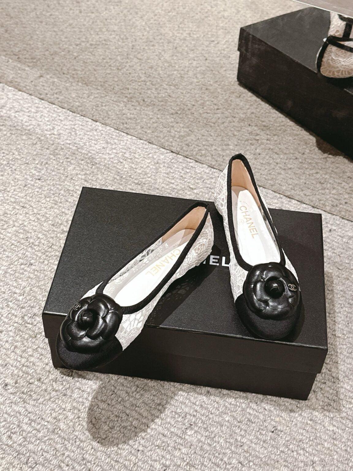 Chanel Dantel Deseneli Babet - Glimmer of Luxury