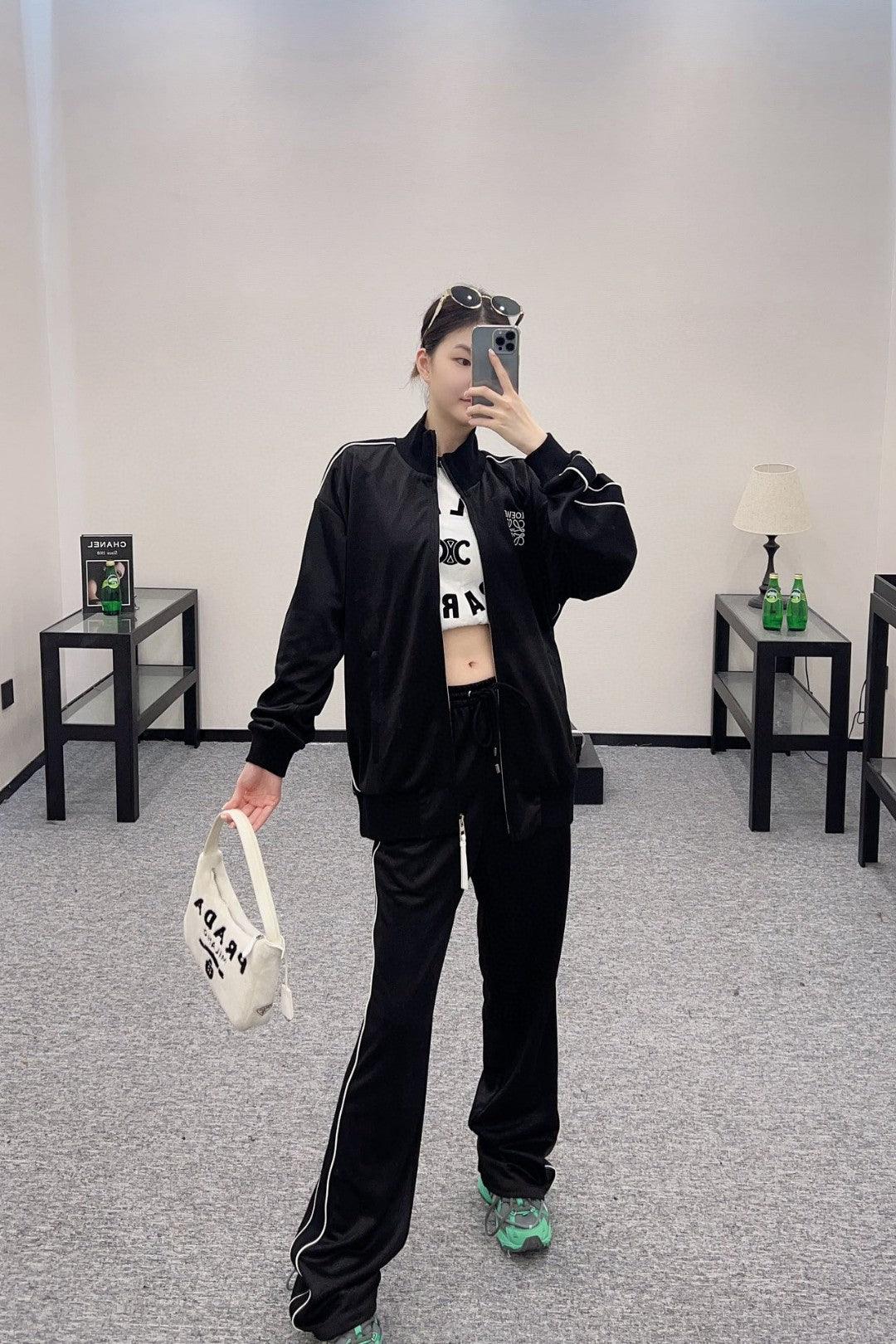 Loewe 2024 Kurdele İşlemeli Gündelik Spor Takım - Glimmer of Luxury