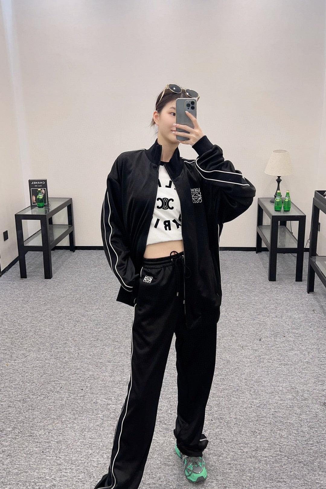 Loewe 2024 Kurdele İşlemeli Gündelik Spor Takım - Glimmer of Luxury