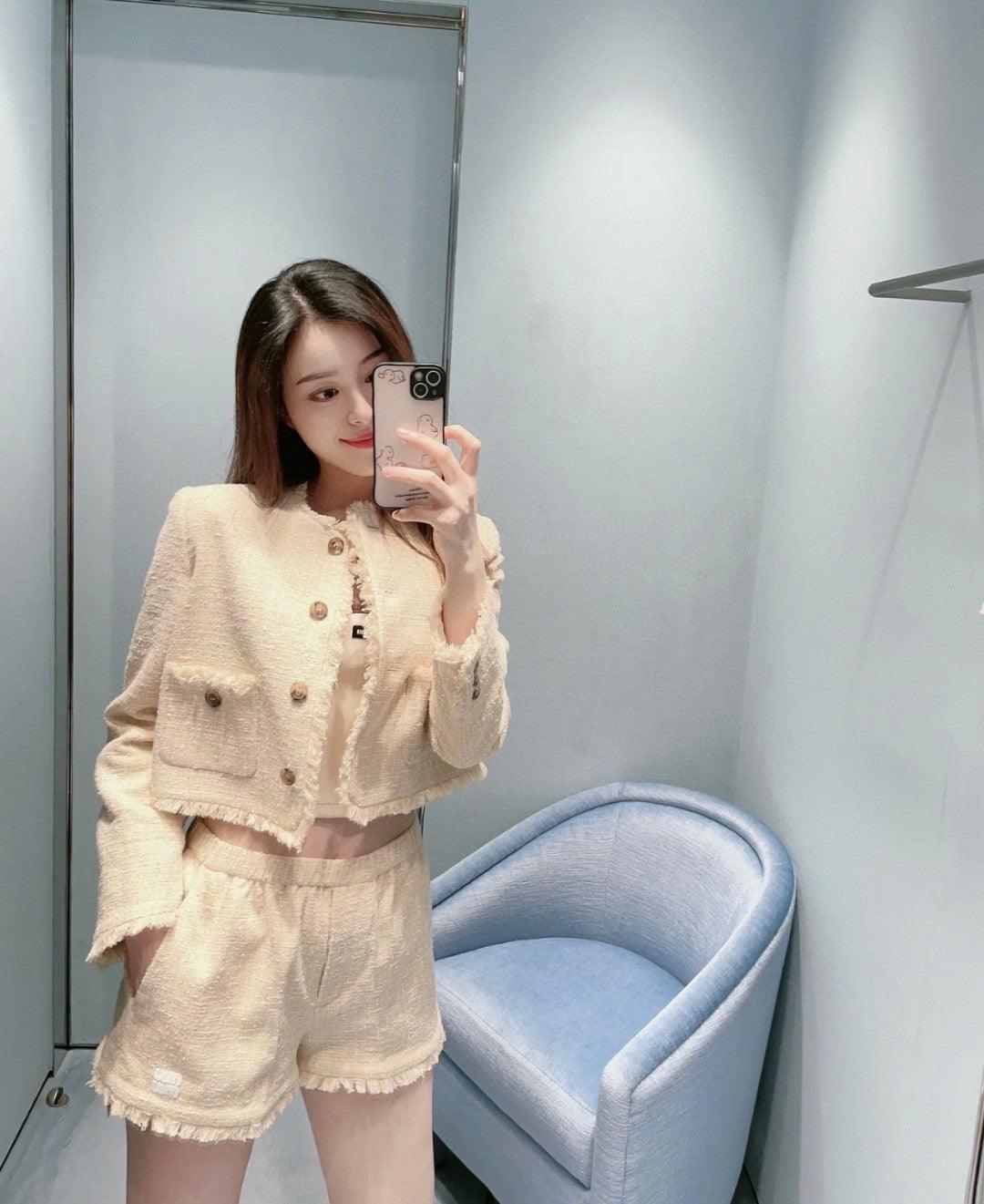 Miu Miu 24SS Sonbahar Sade Tasarım Ceket - Glimmer of Luxury