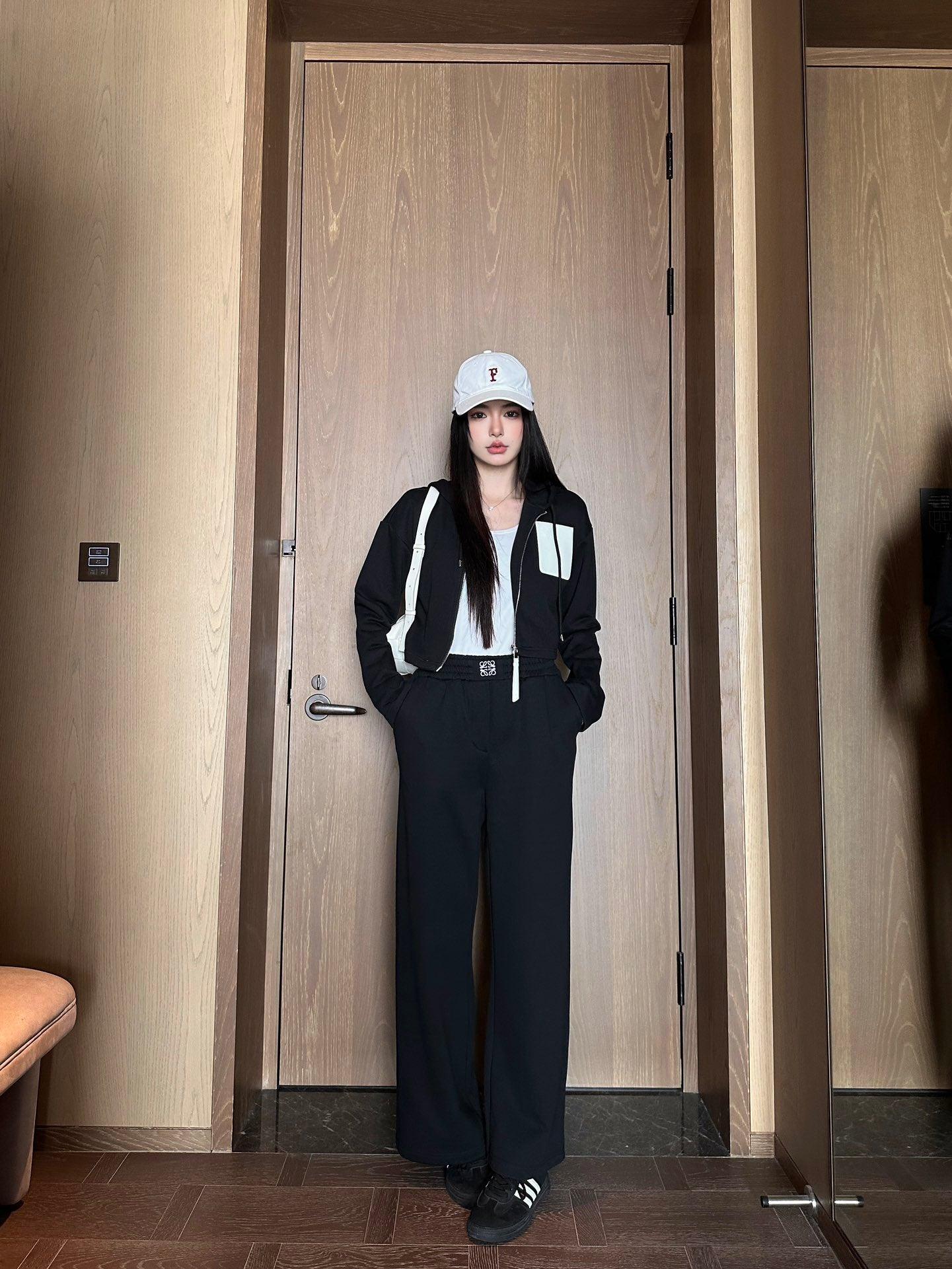 Loewe 24/SS Yeni Sonbahar ve Kış Kapüşonlu Ceket ve Geniş Paça Pantalonlu Takım - Glimmer of Luxury