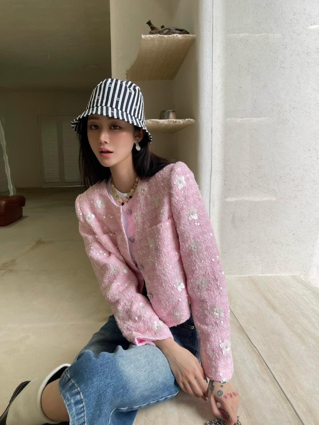 Chanel 3 Boyutlu Pullu İşlemeli Özelleştirilmiş Ceket - Glimmer of Luxury