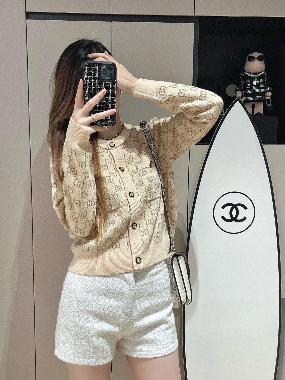 Gucci 2024 Yuvarlak Yakalı Hırka - Glimmer of Luxury