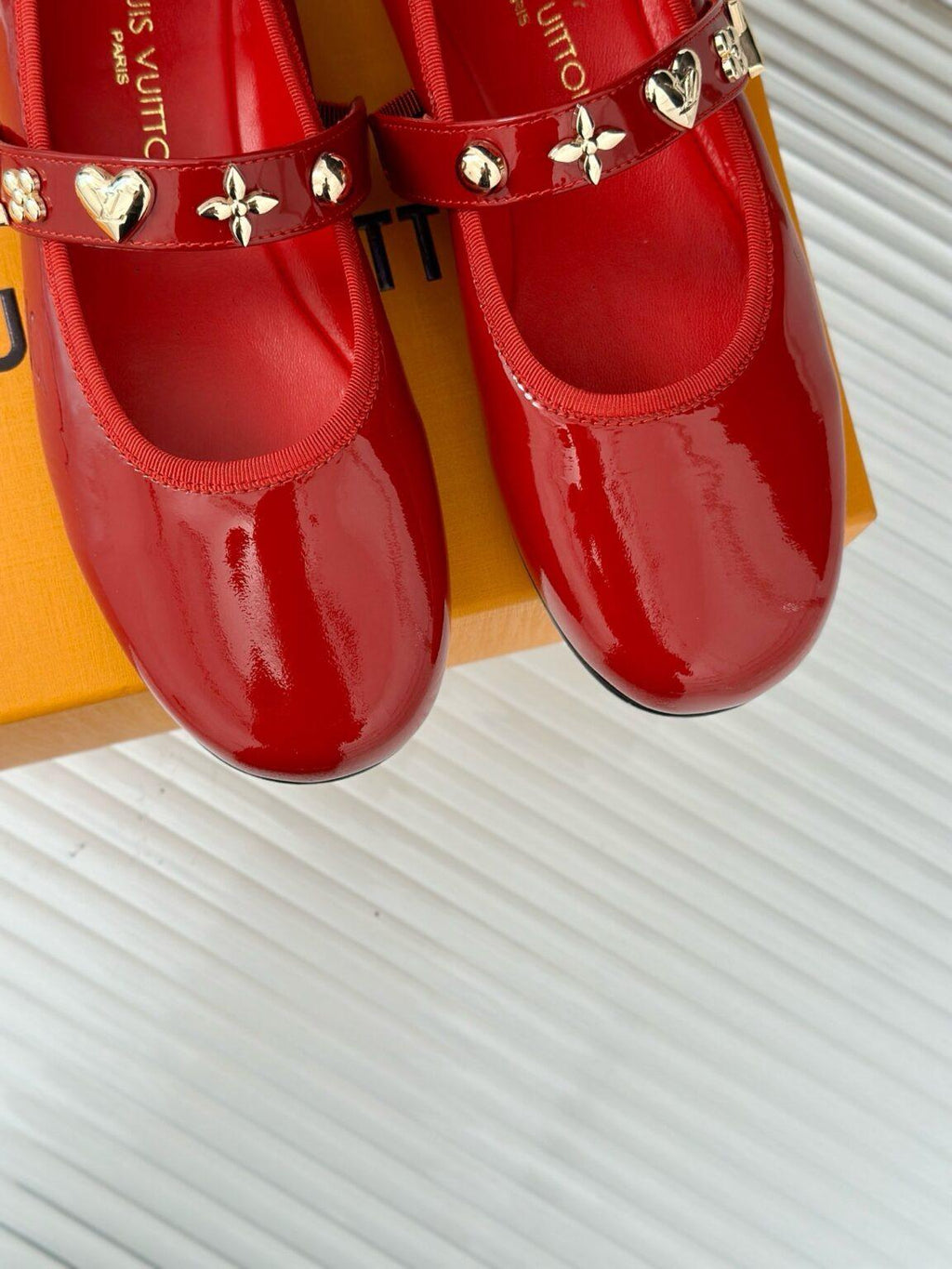 Louis Vuitton Romy Düz Balerin - Glimmer of Luxury