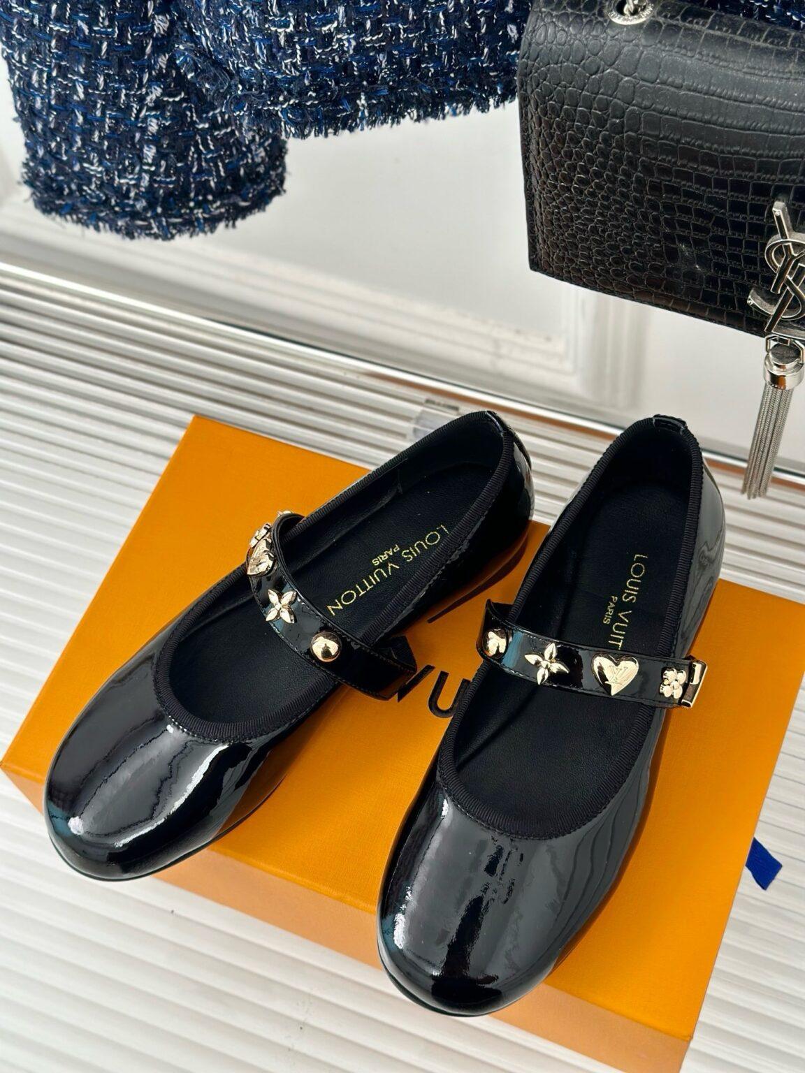 Louis Vuitton Romy Düz Balerin - Glimmer of Luxury